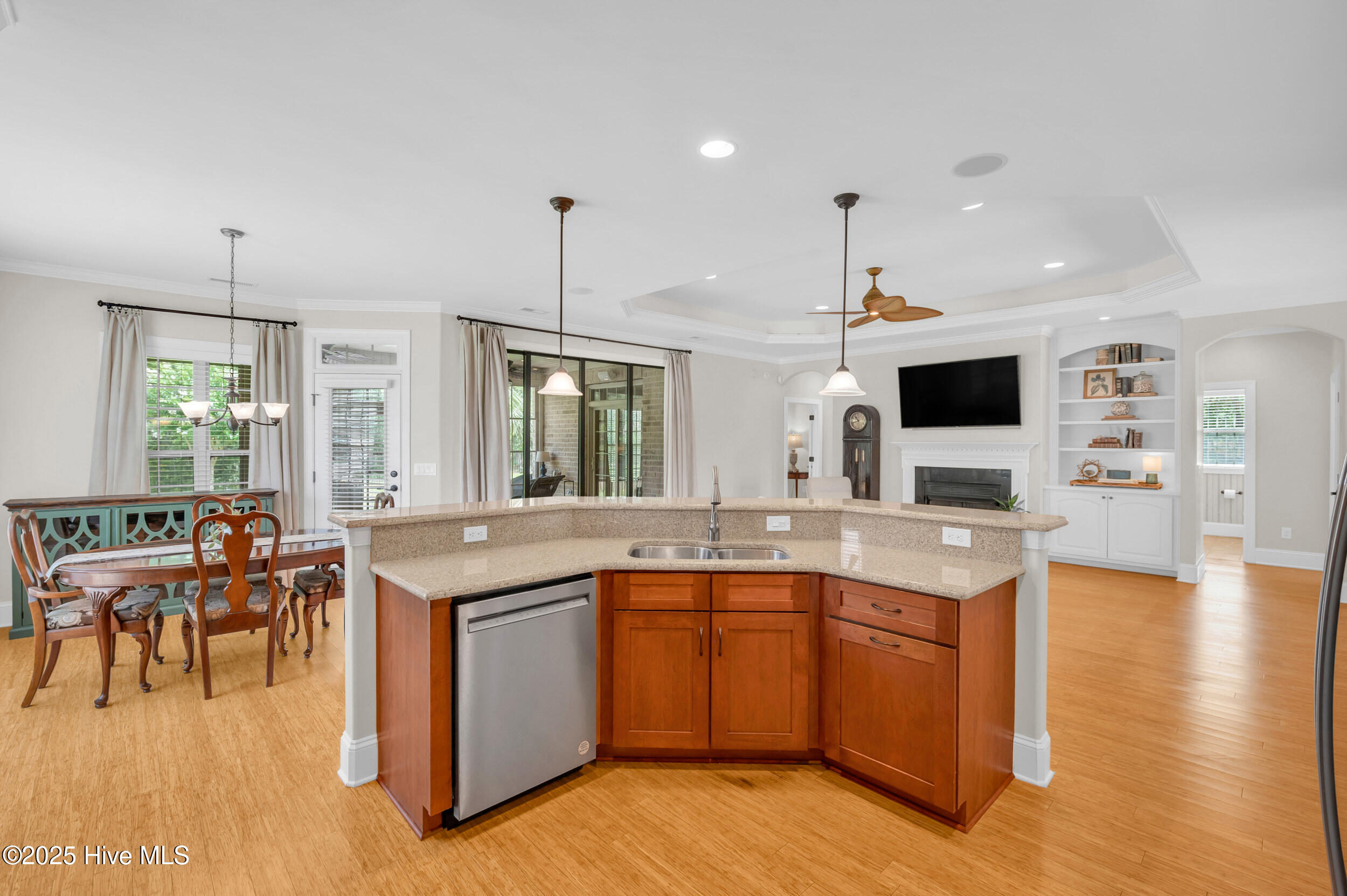 1414 Serrulata Drive SE