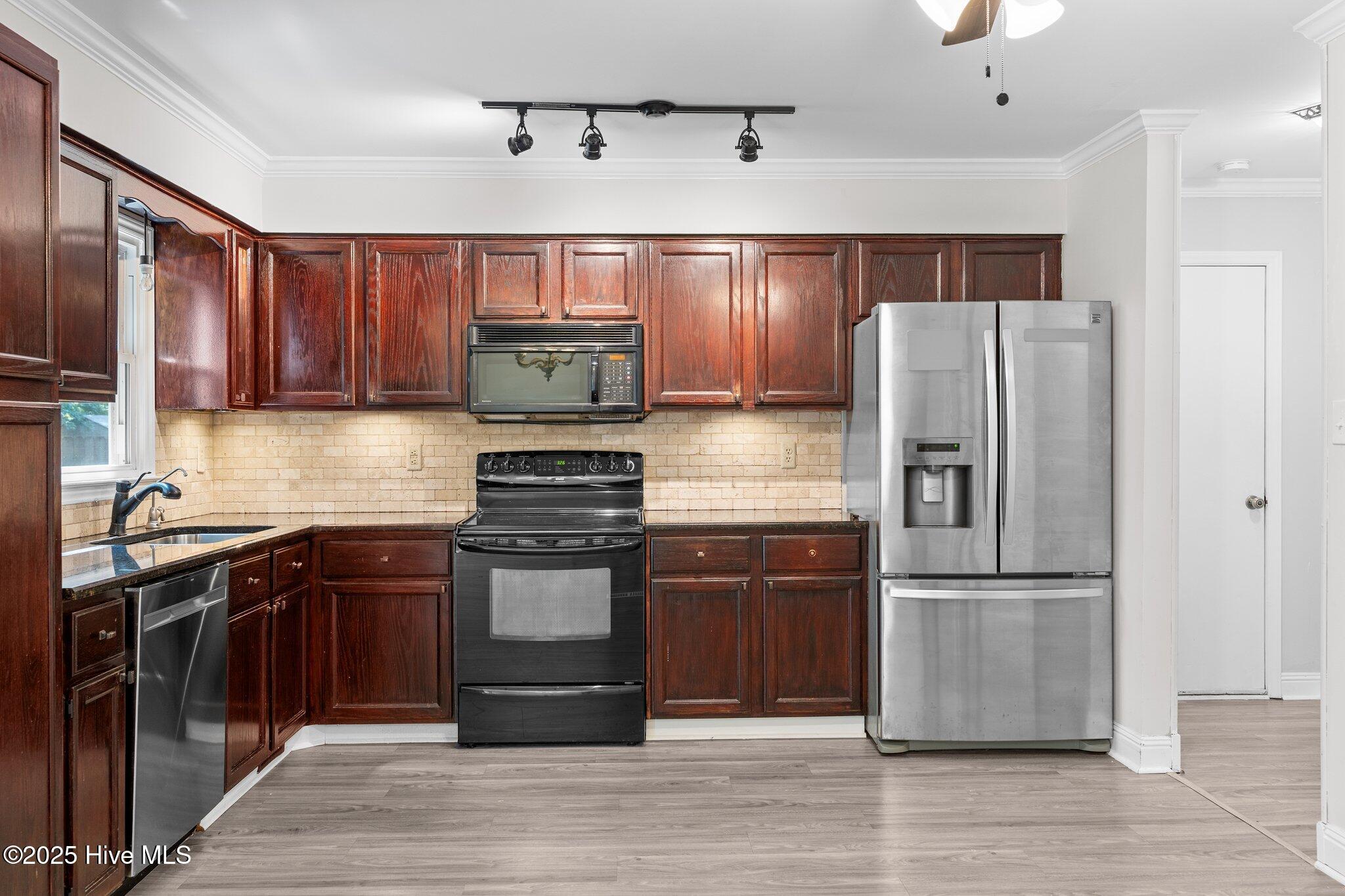 704 Mallard Crossing Drive