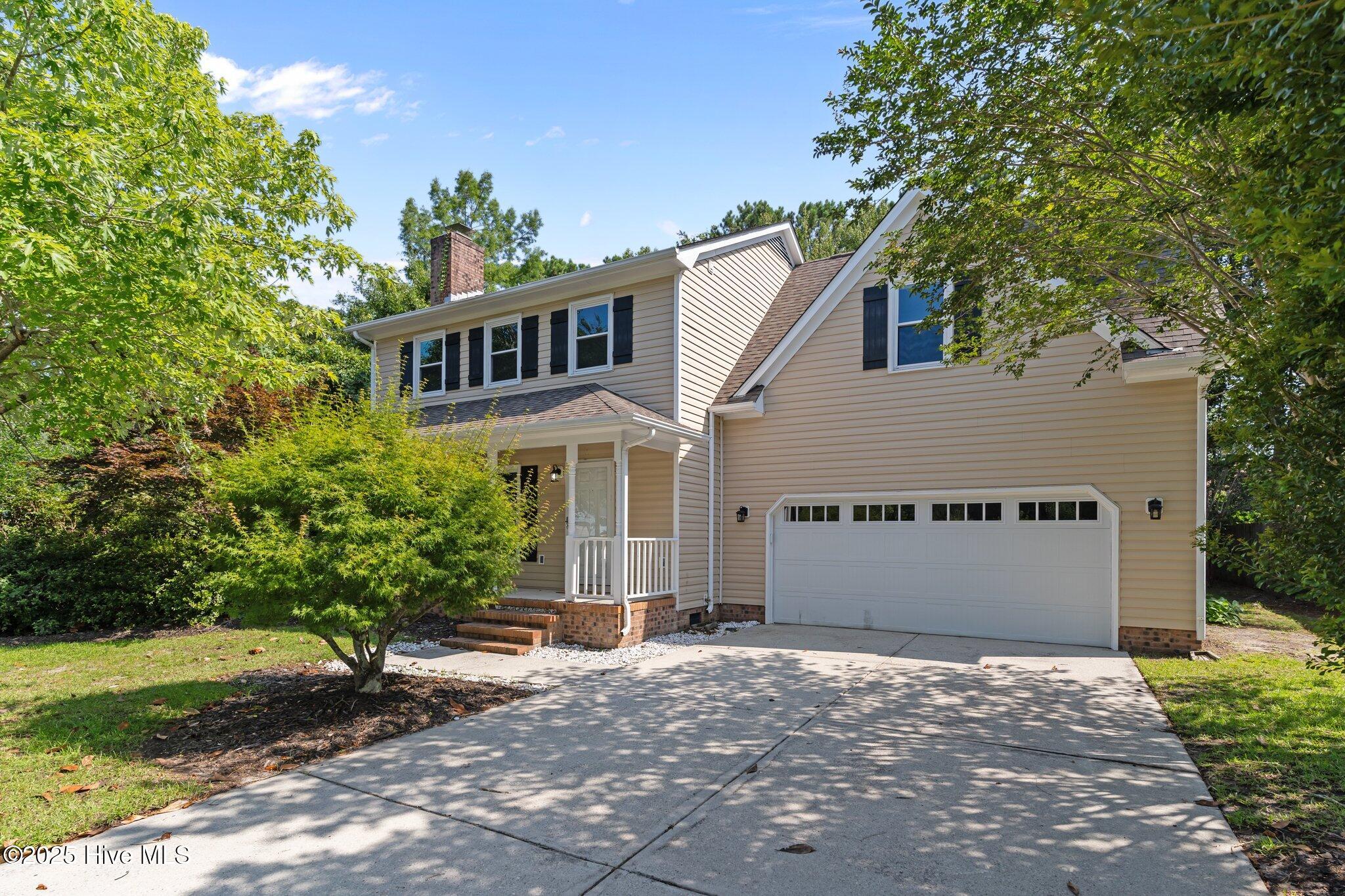 704 Mallard Crossing Drive