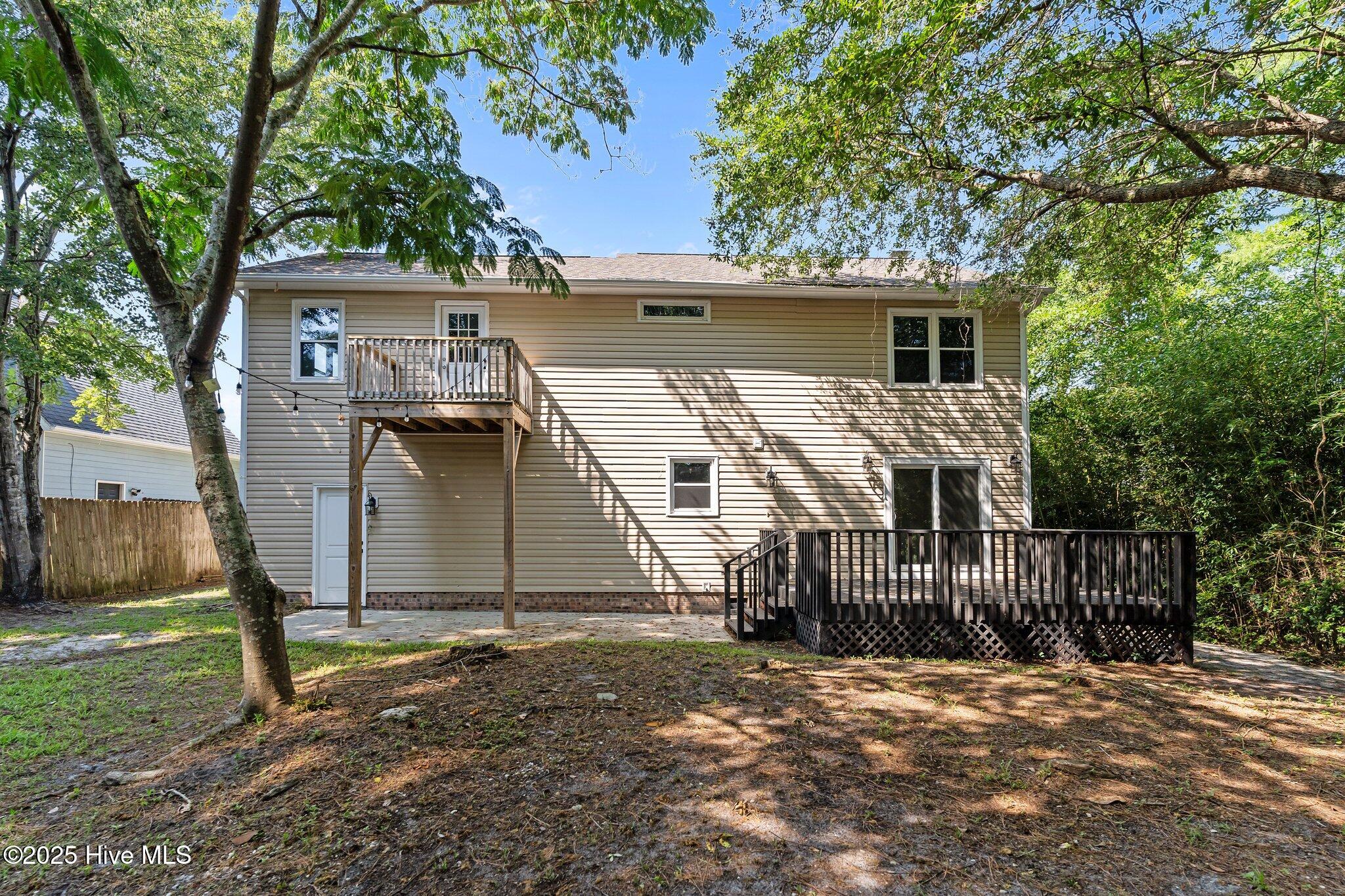 704 Mallard Crossing Drive