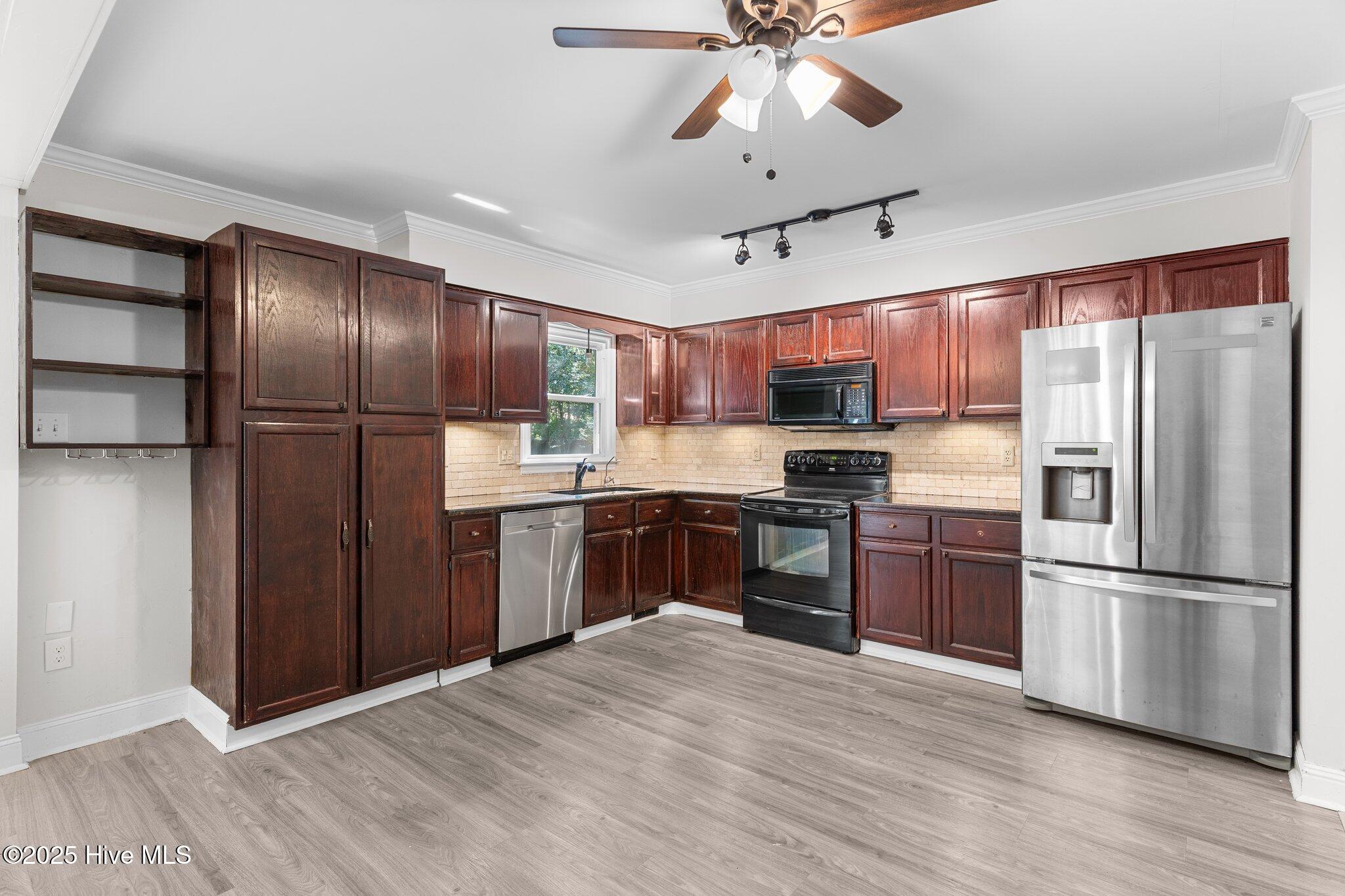 704 Mallard Crossing Drive