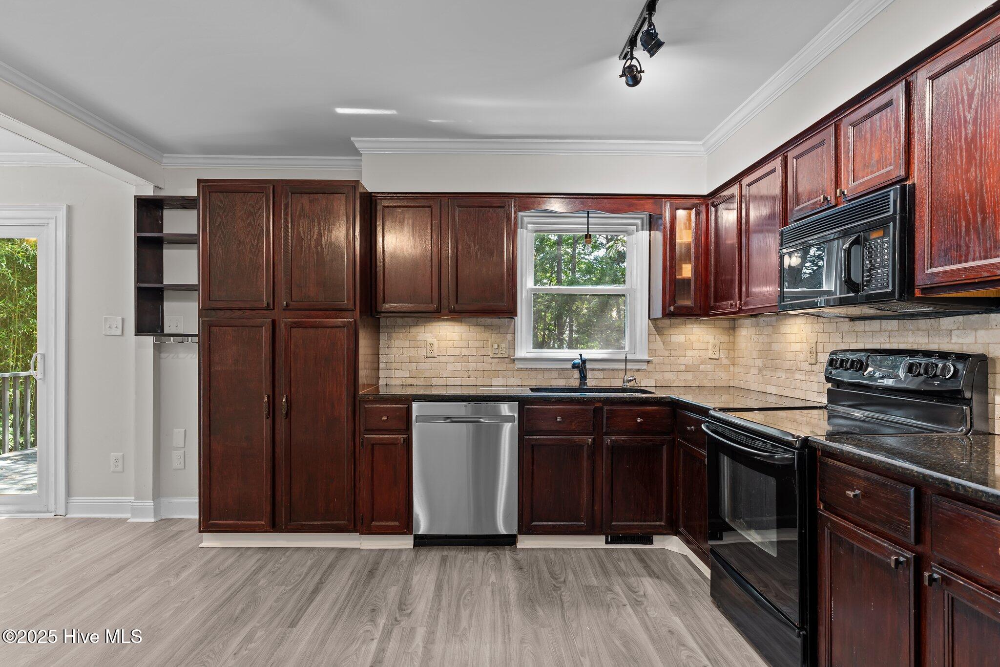 704 Mallard Crossing Drive