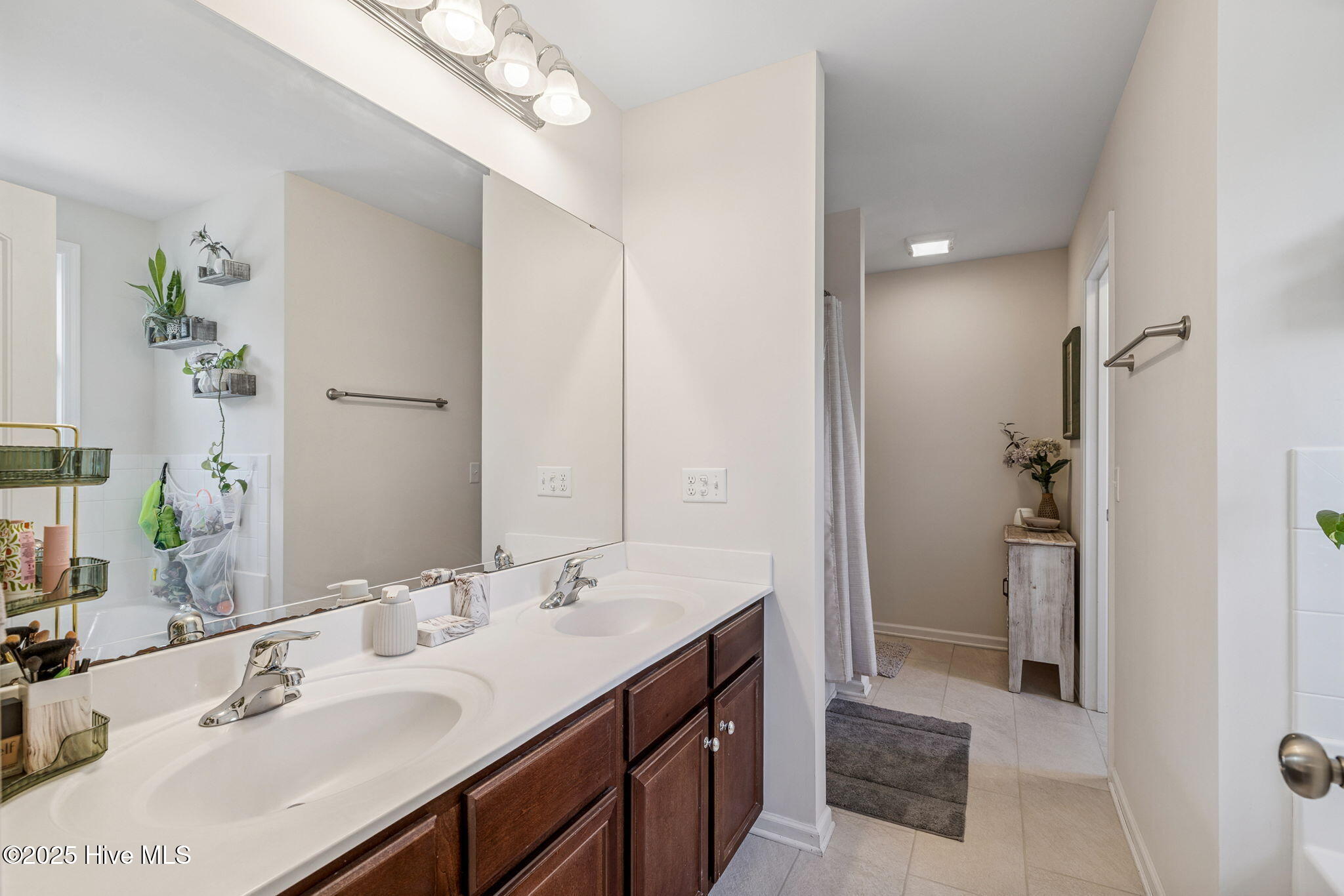 9253 Cassadine Court