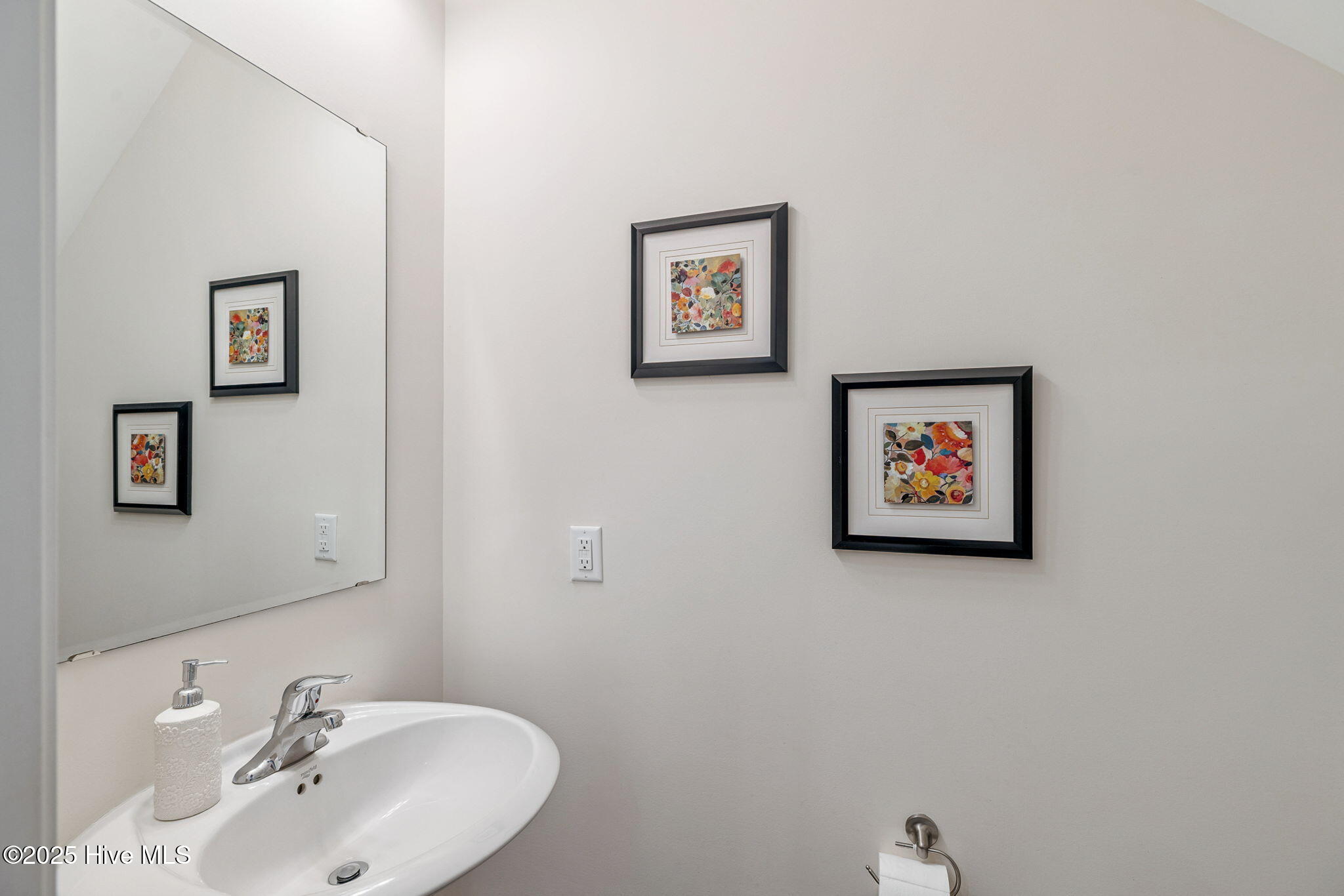 9253 Cassadine Court