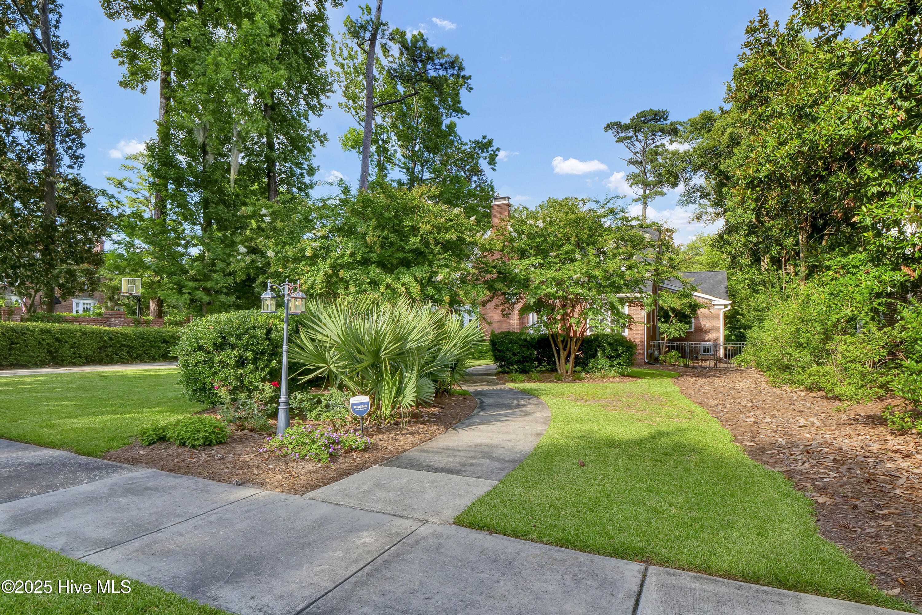 15 Forest Hills Drive