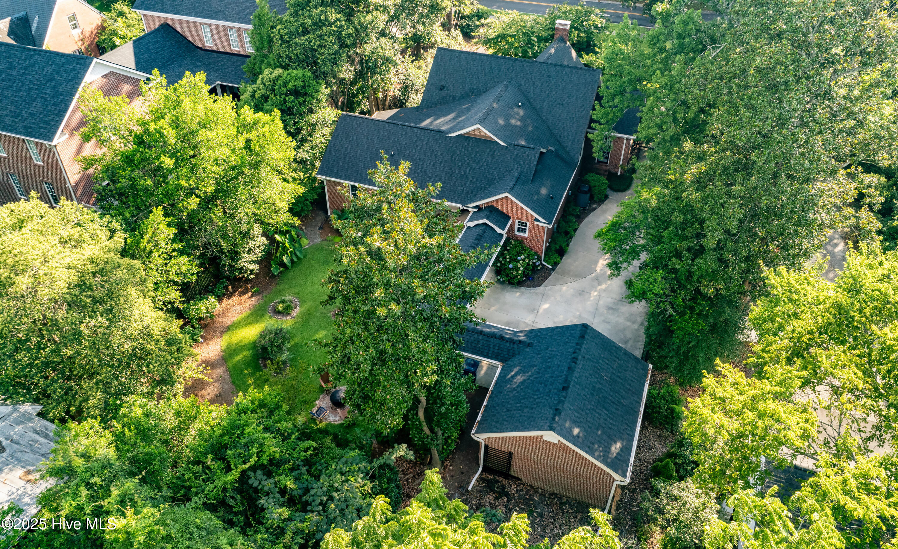 15 Forest Hills Drive