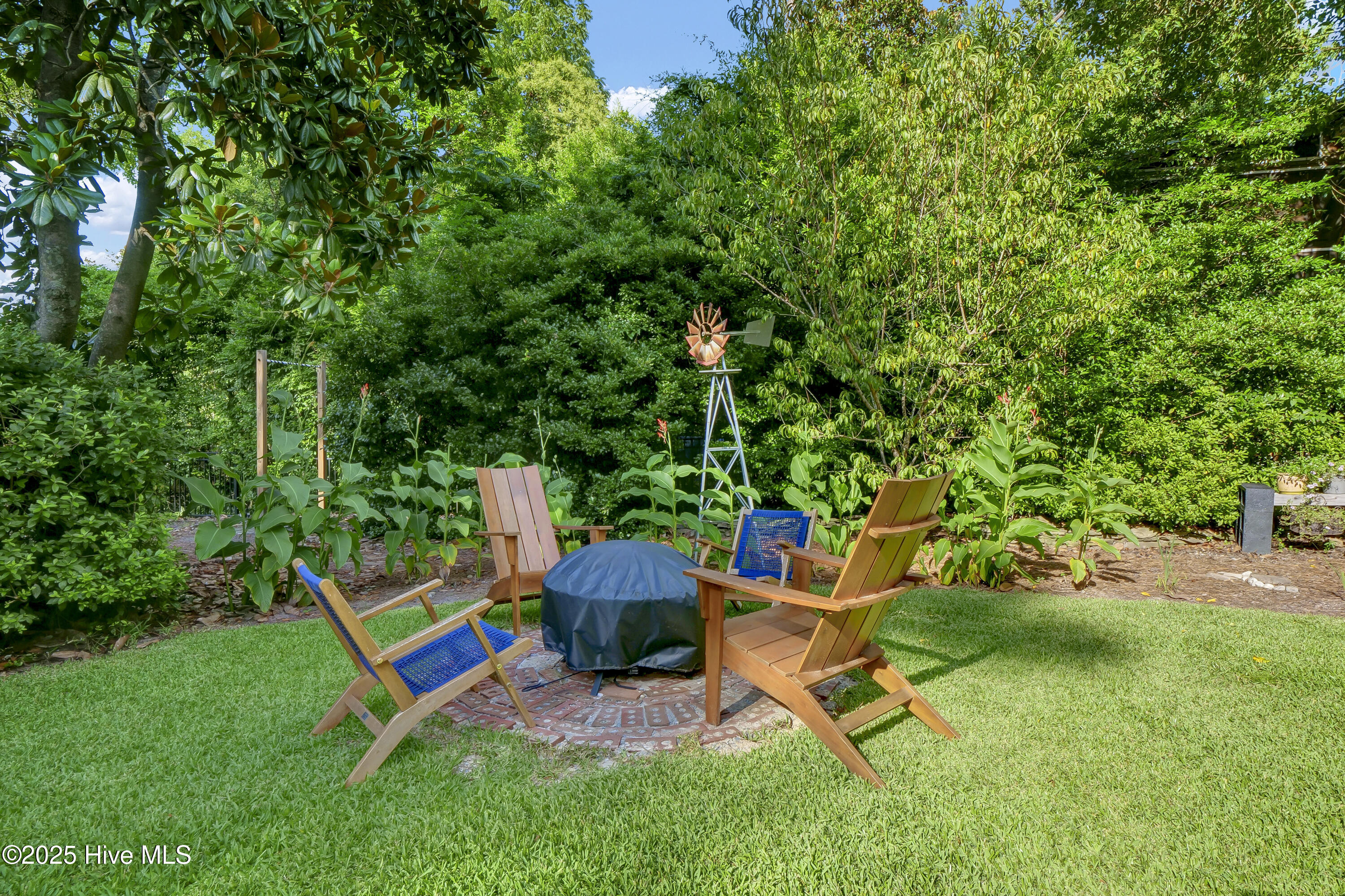 15 Forest Hills Drive