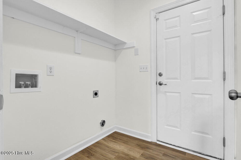 898 Wine Cellar Circle