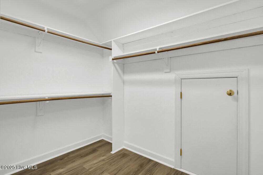 898 Wine Cellar Circle