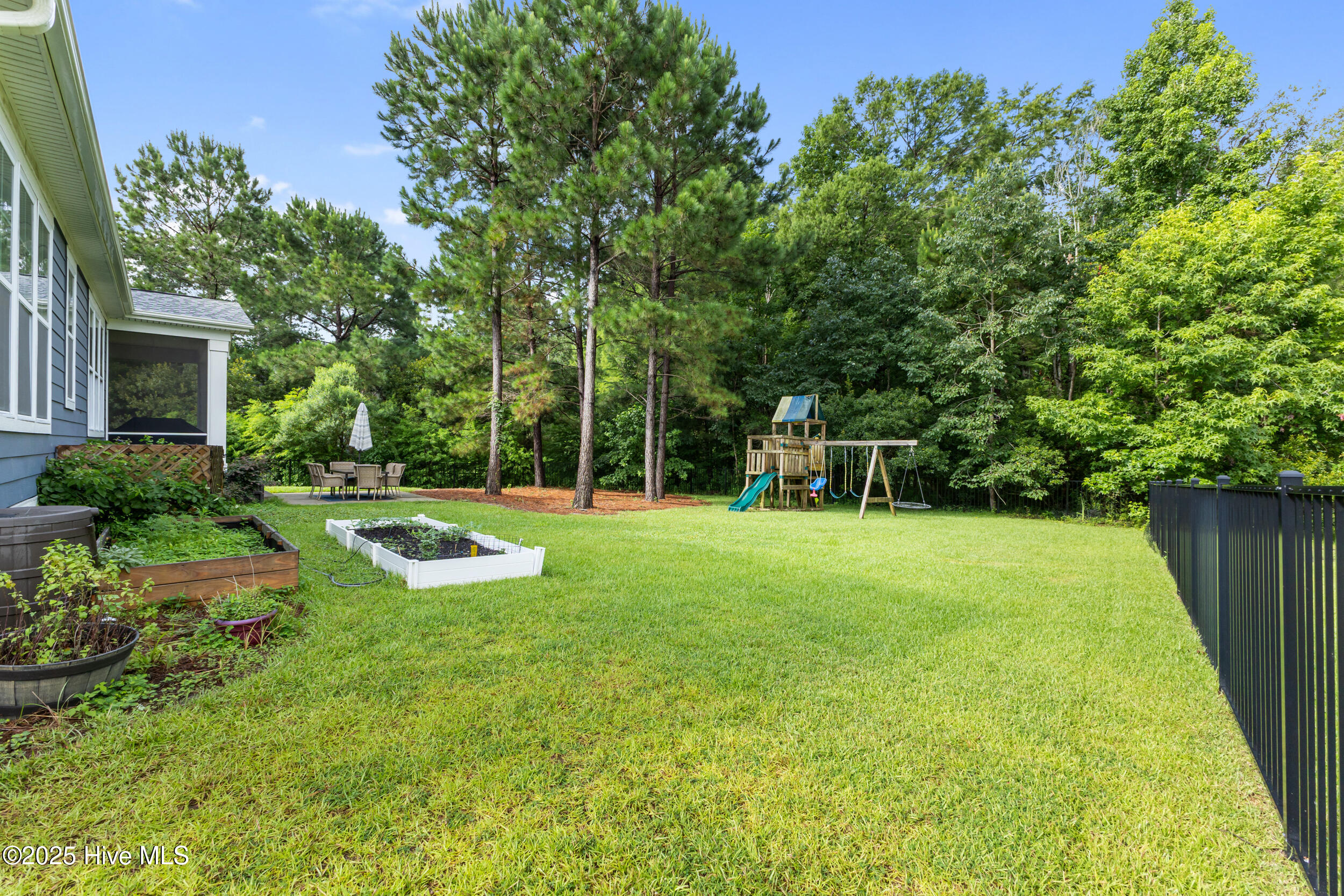 130 Iris Way
