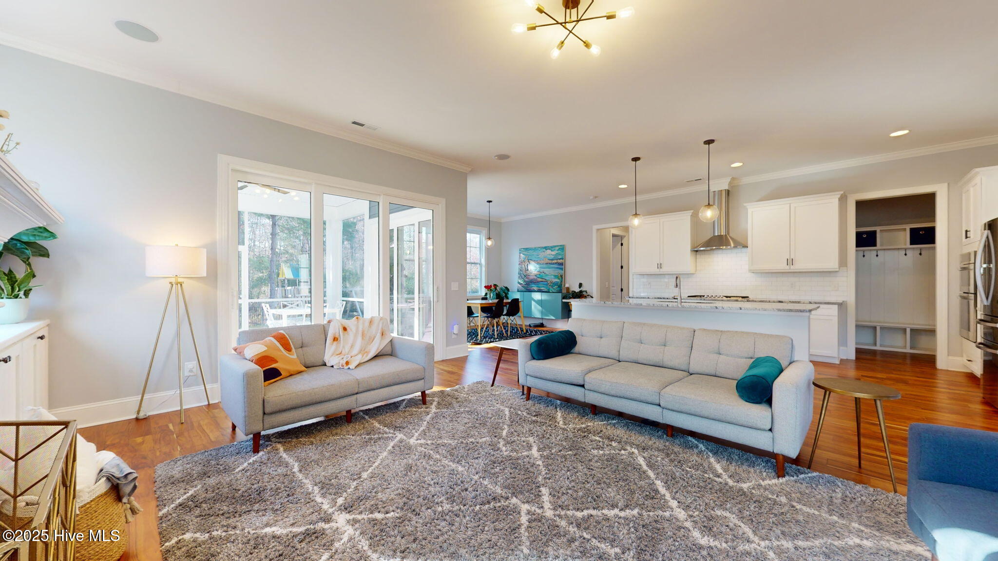 130 Iris Way