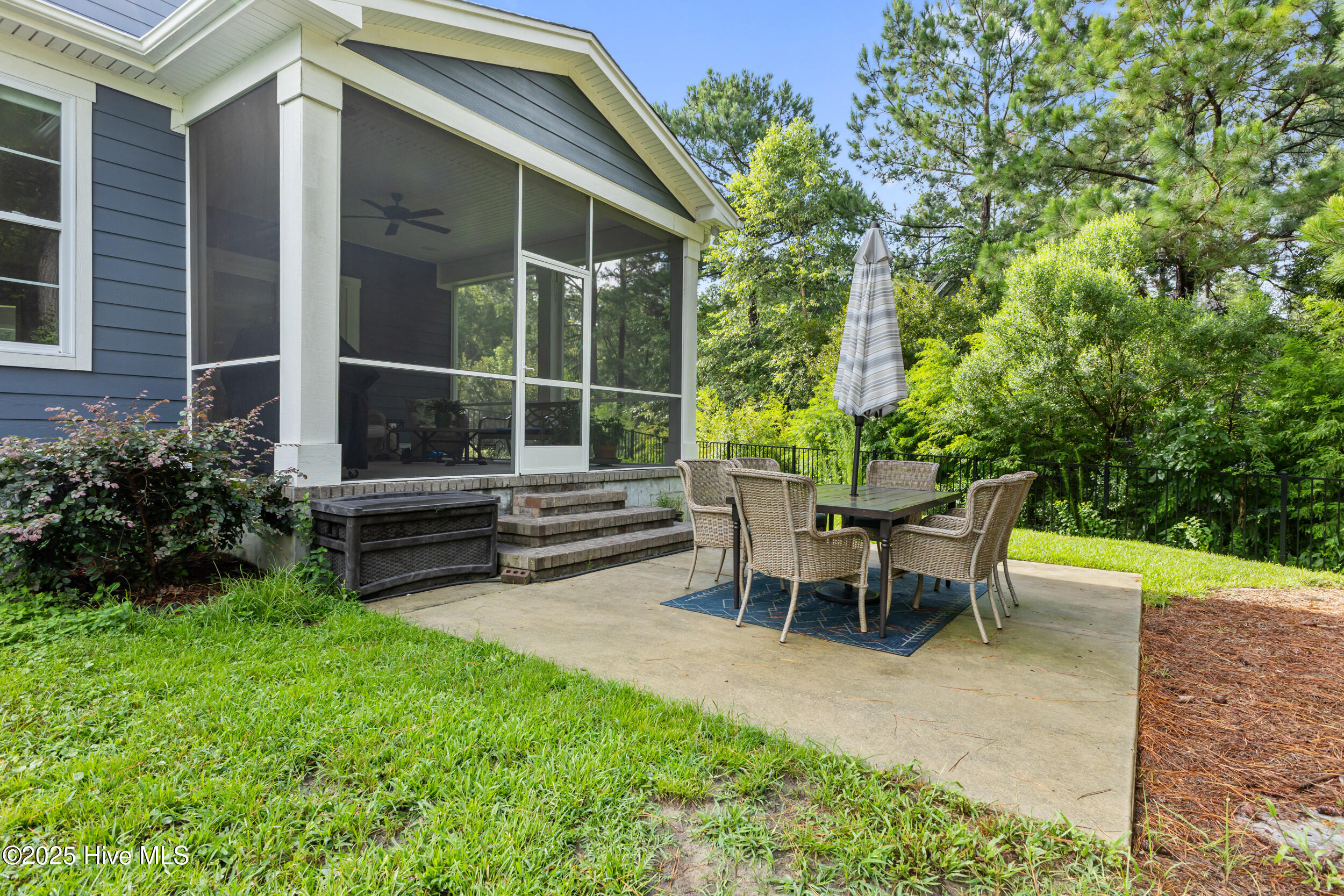 130 Iris Way