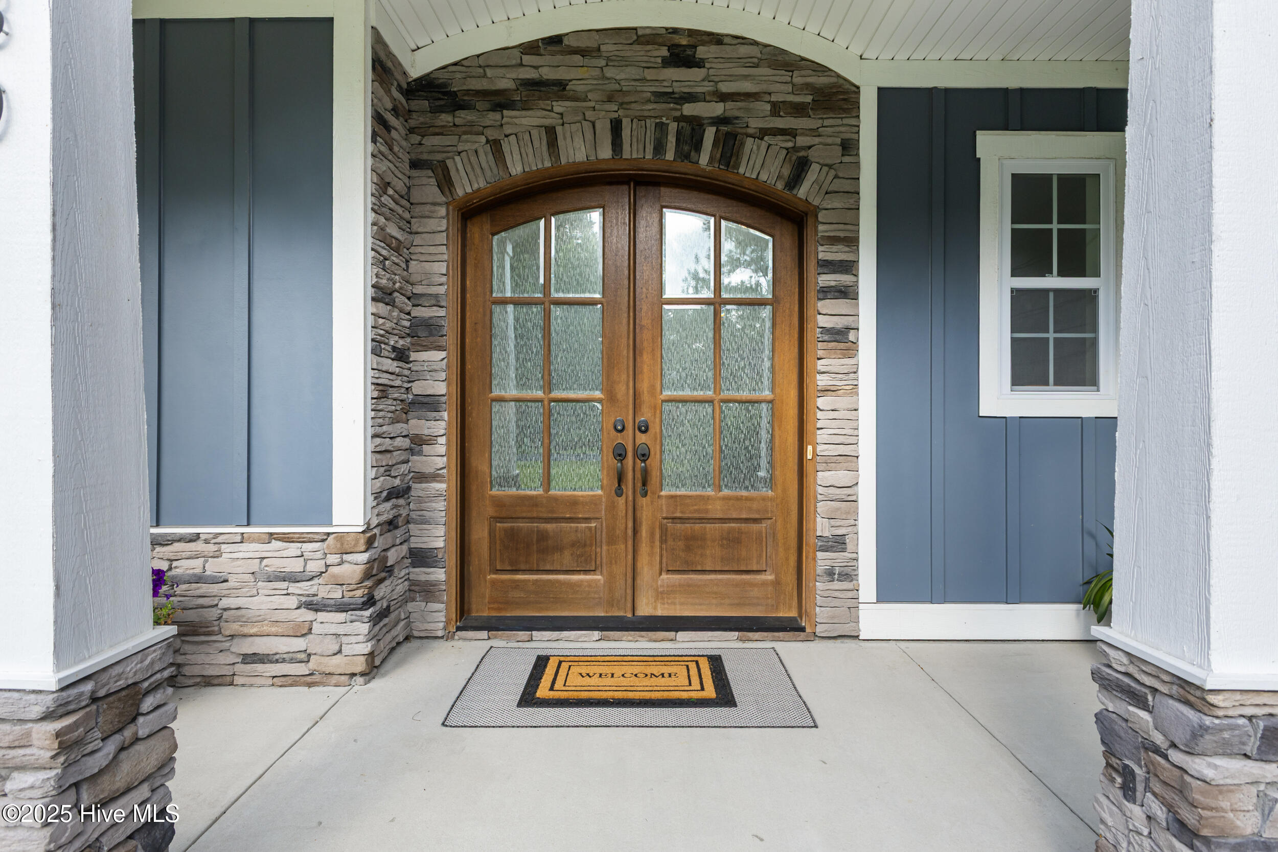 130 Iris Way