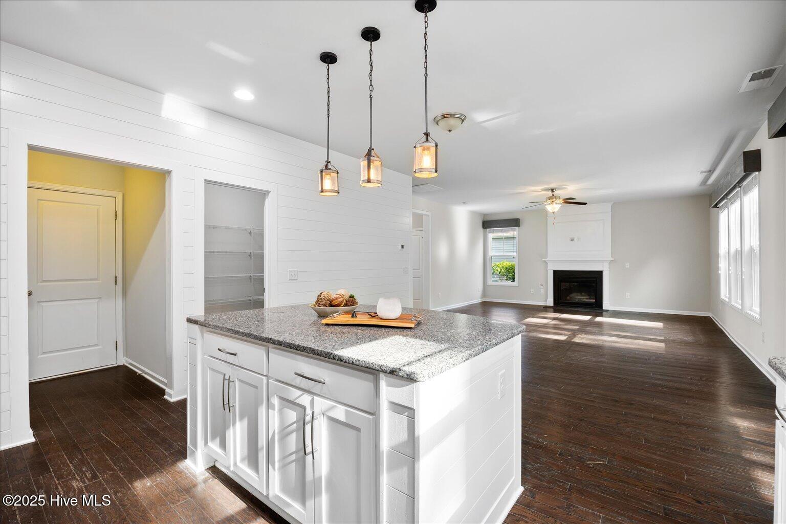 505 Esthwaite Drive SE