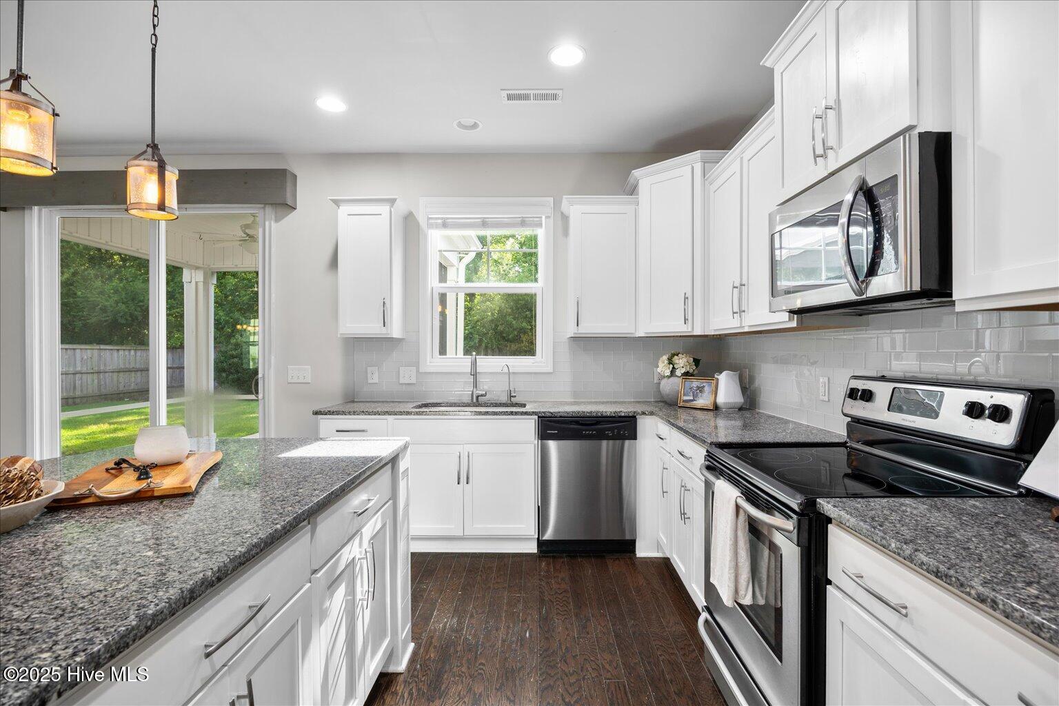 505 Esthwaite Drive SE