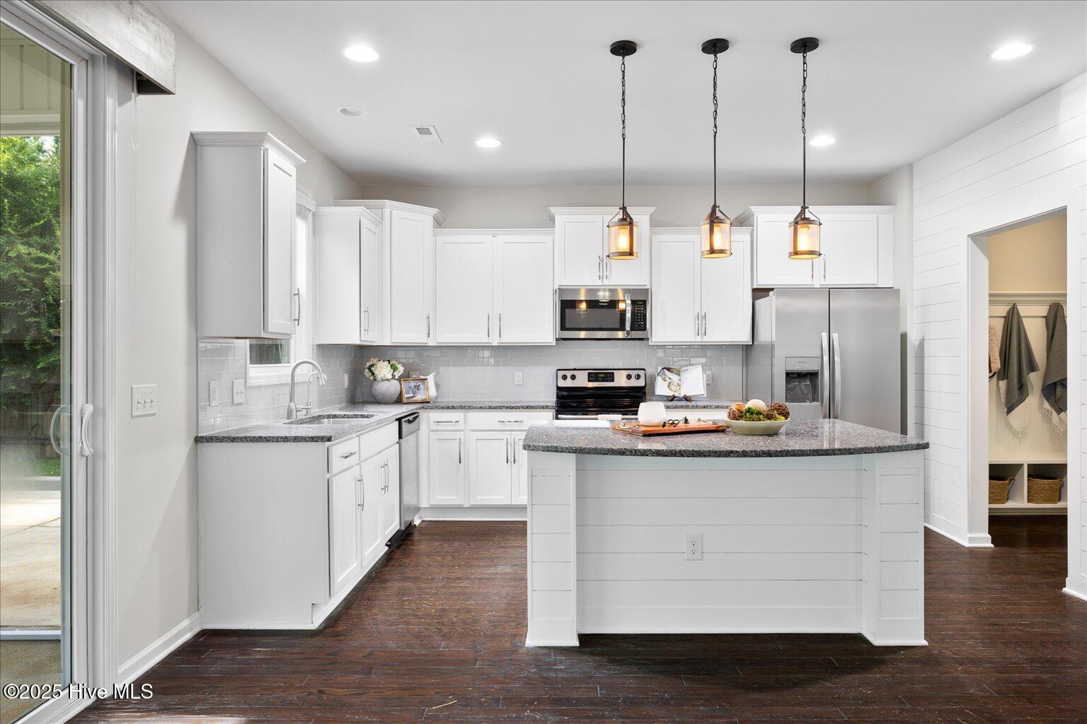 505 Esthwaite Drive SE