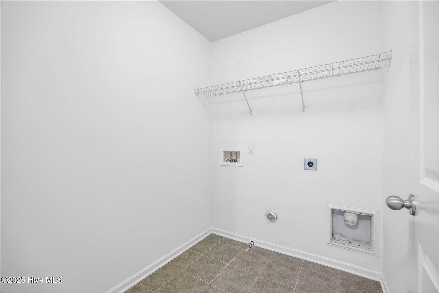 505 Esthwaite Drive SE