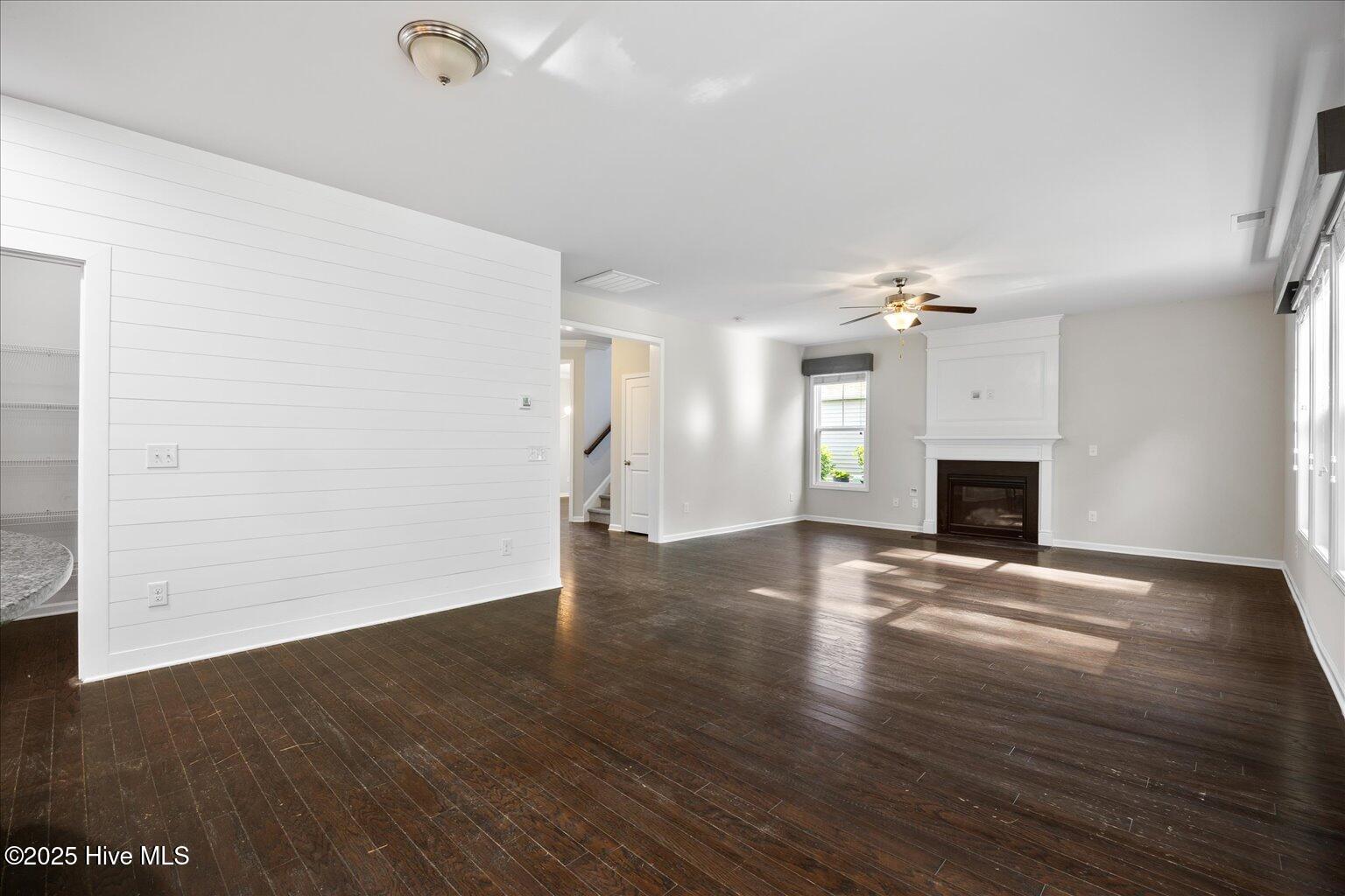 505 Esthwaite Drive SE