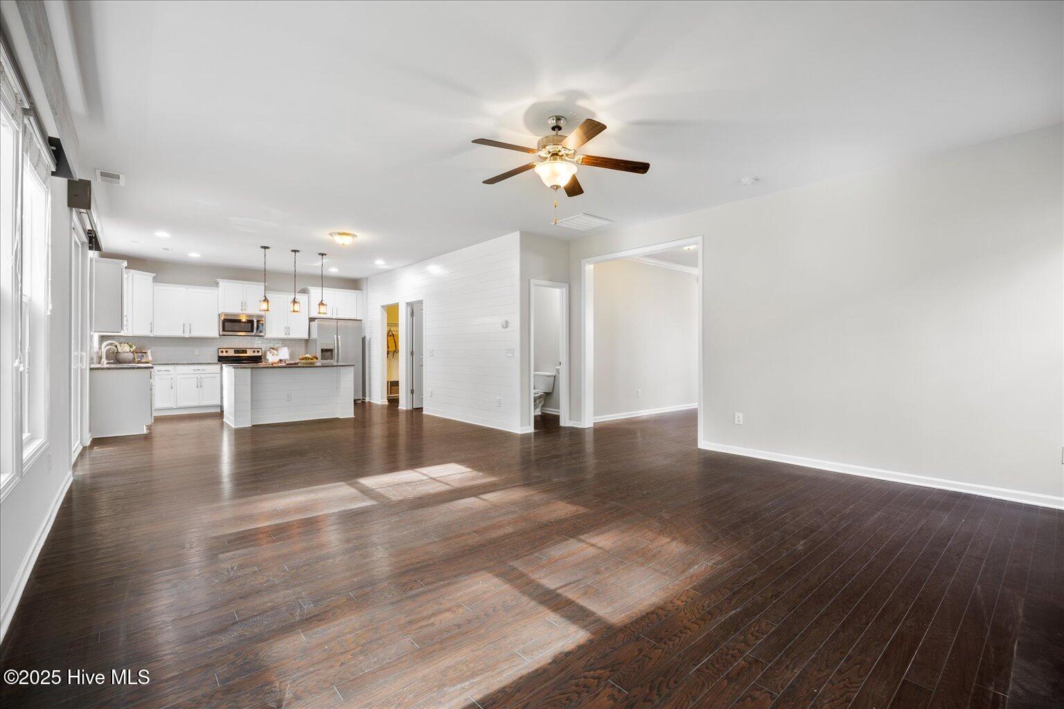 505 Esthwaite Drive SE