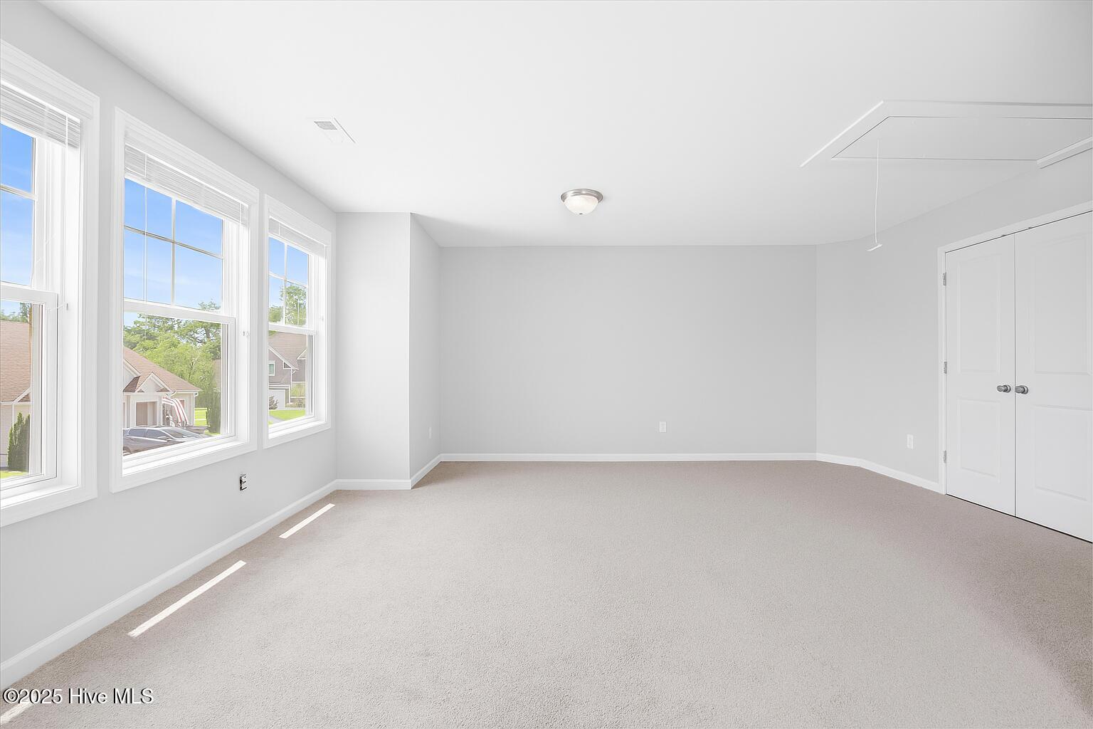 505 Esthwaite Drive SE