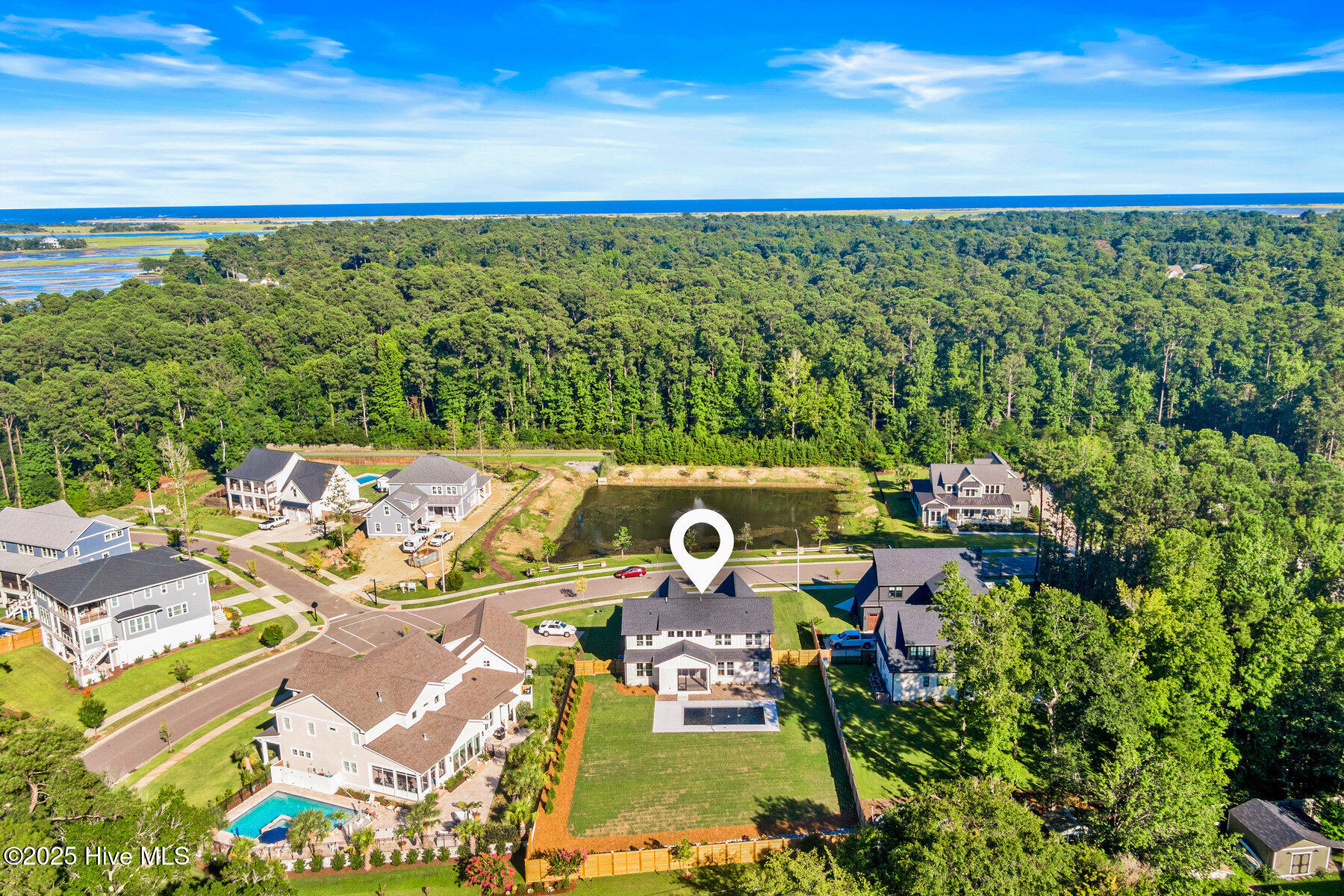 404 E Blackbeard Road