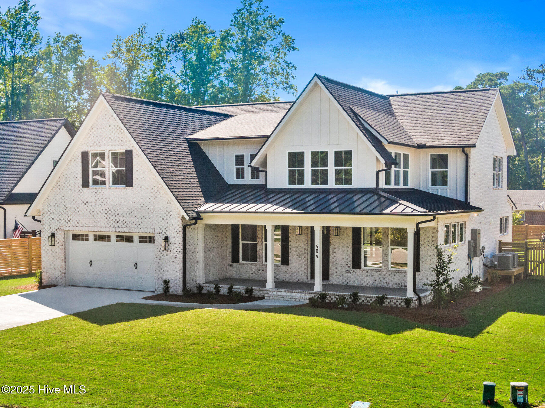 404 E Blackbeard Road