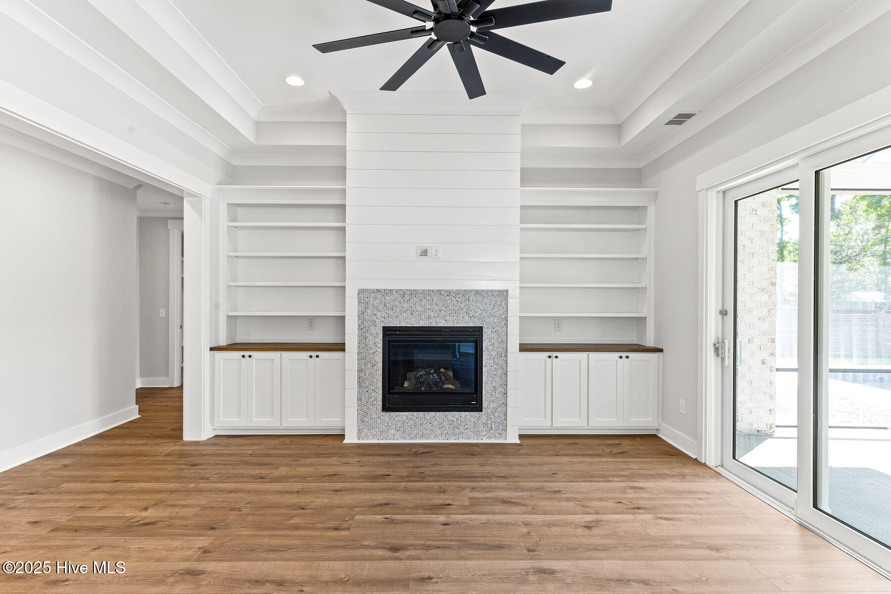 404 E Blackbeard Road