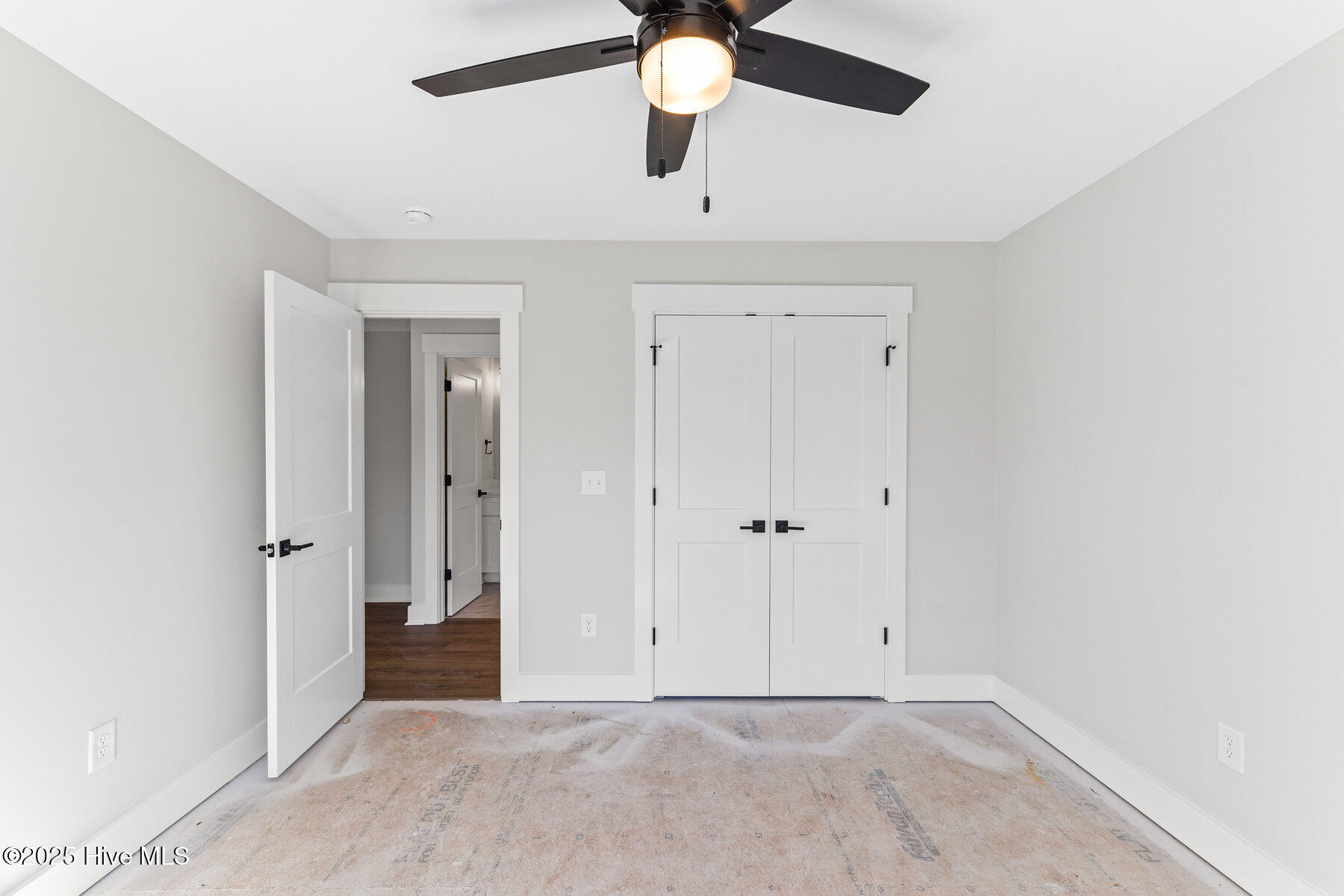 404 E Blackbeard Road