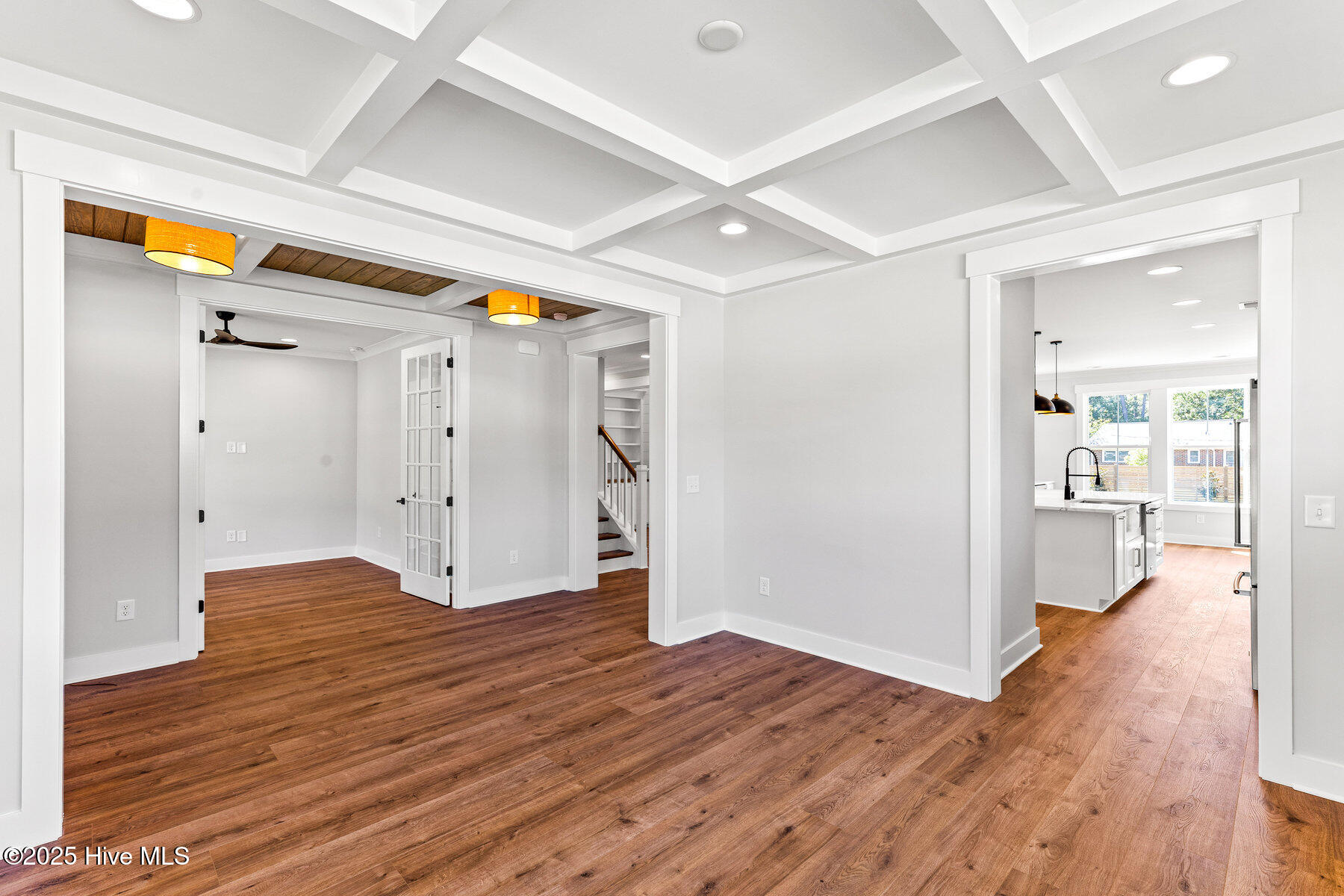 404 E Blackbeard Road