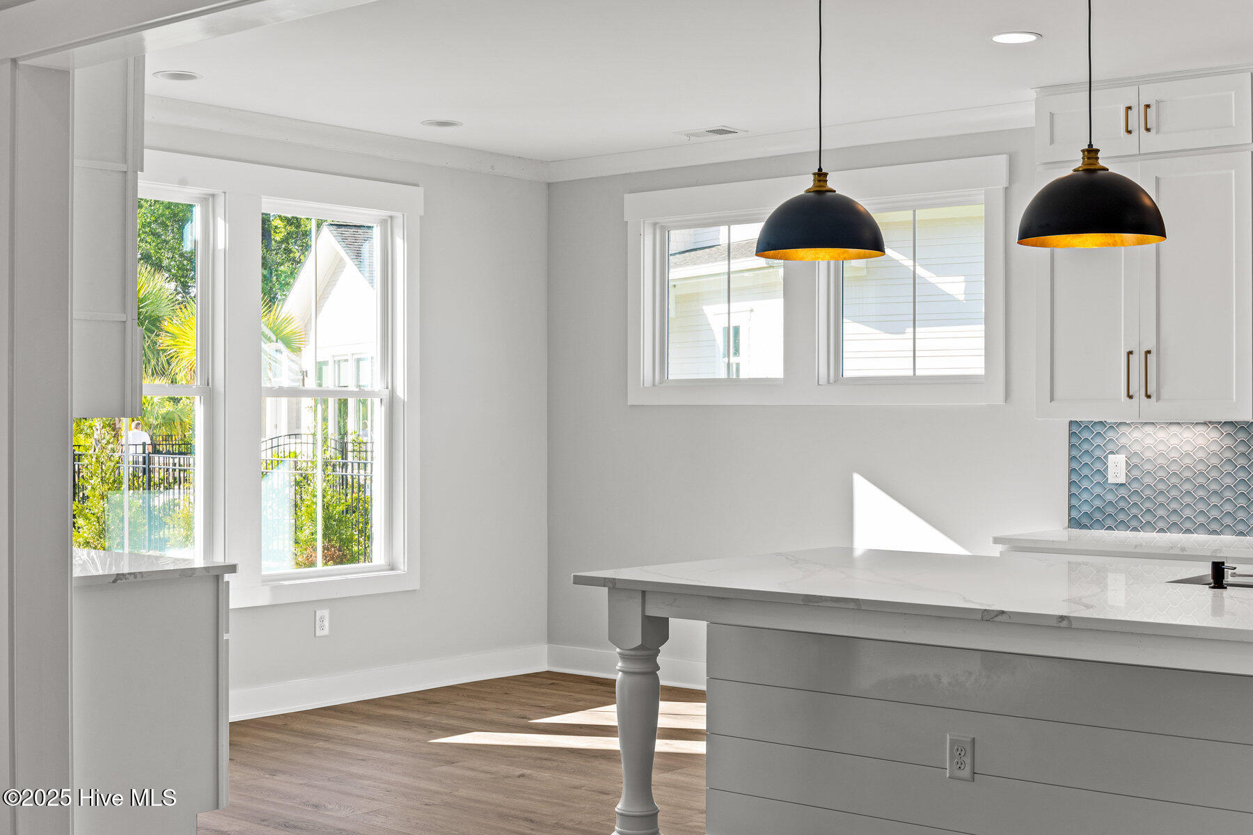 404 E Blackbeard Road