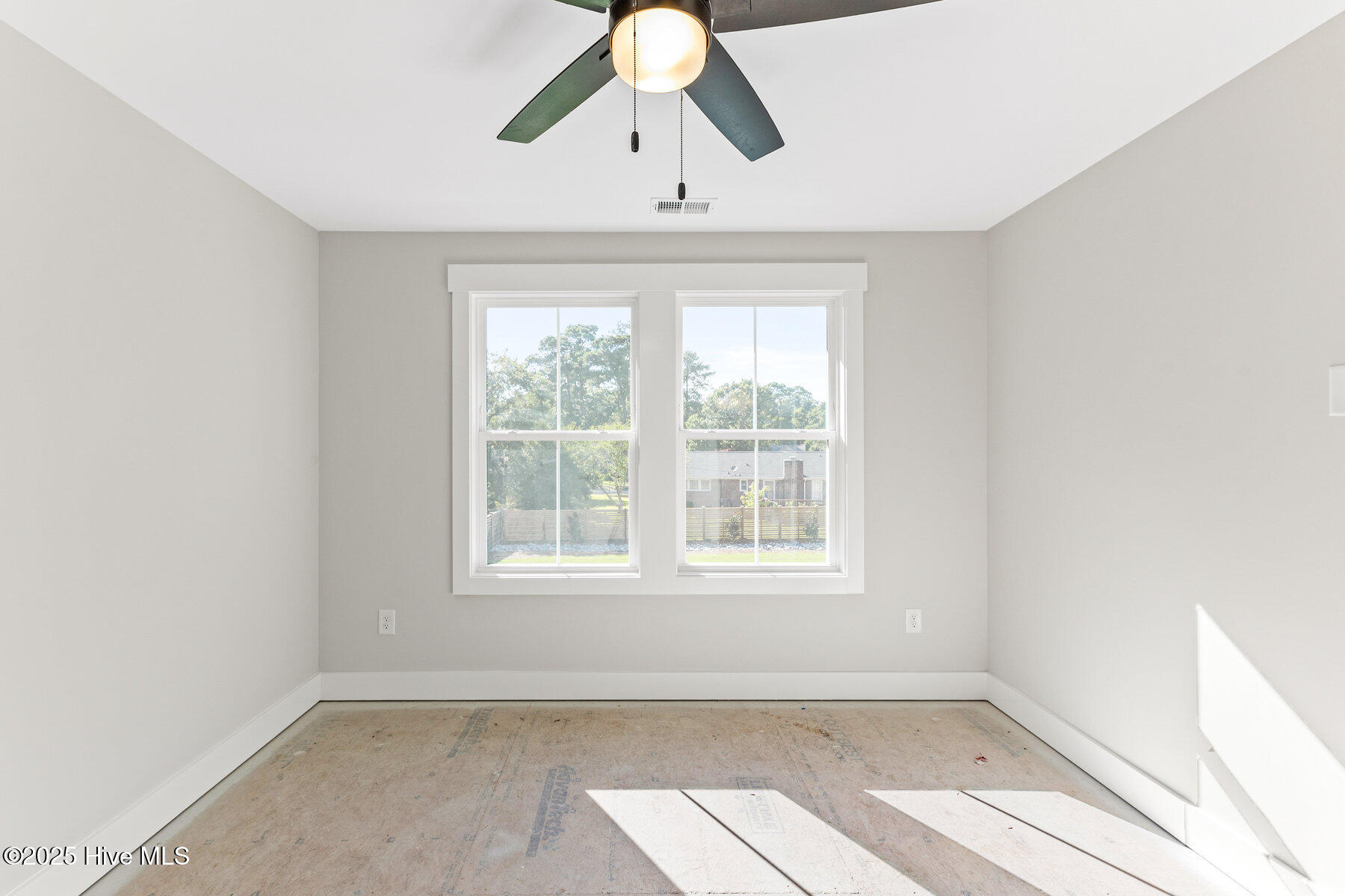 404 E Blackbeard Road