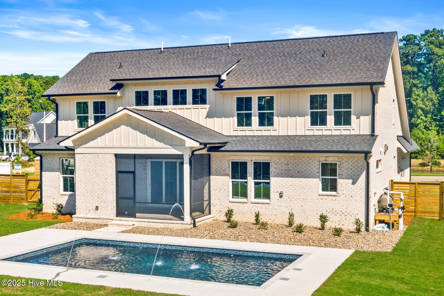 404 E Blackbeard Road