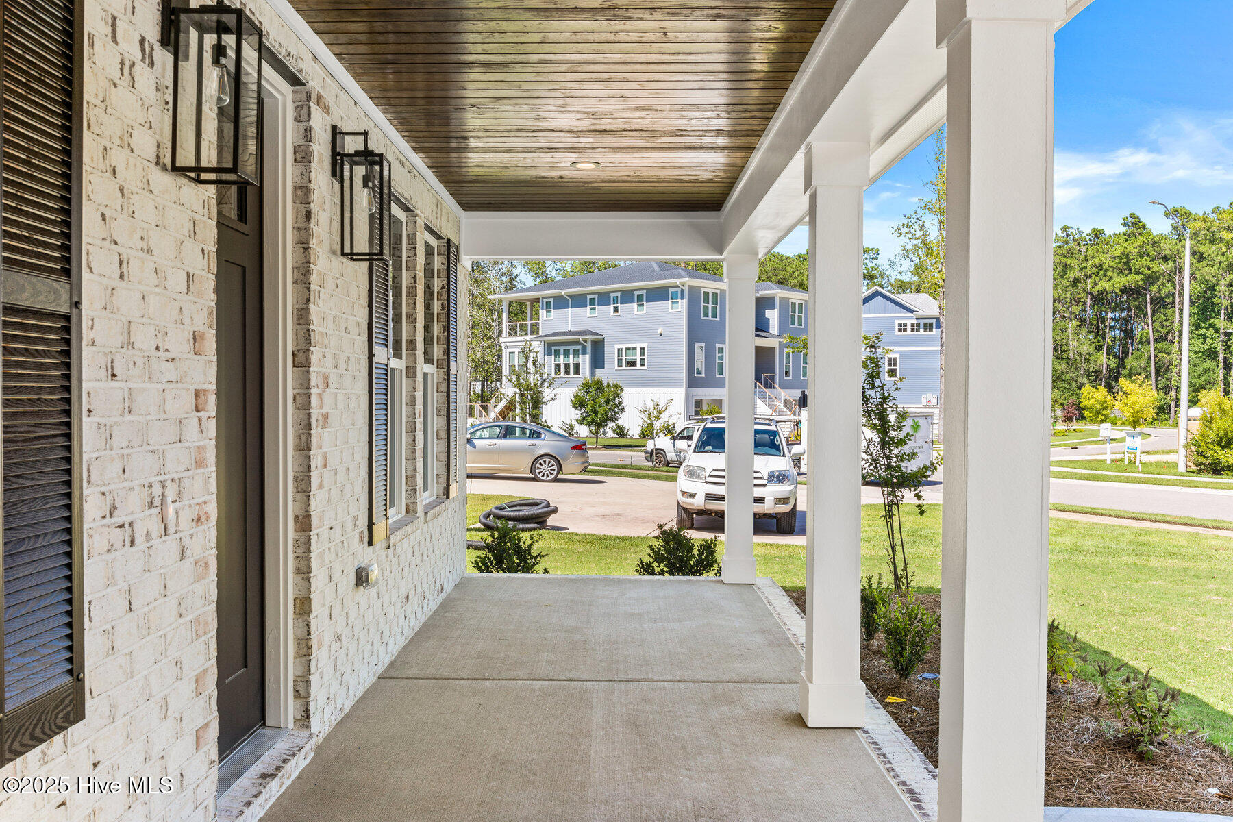 404 E Blackbeard Road