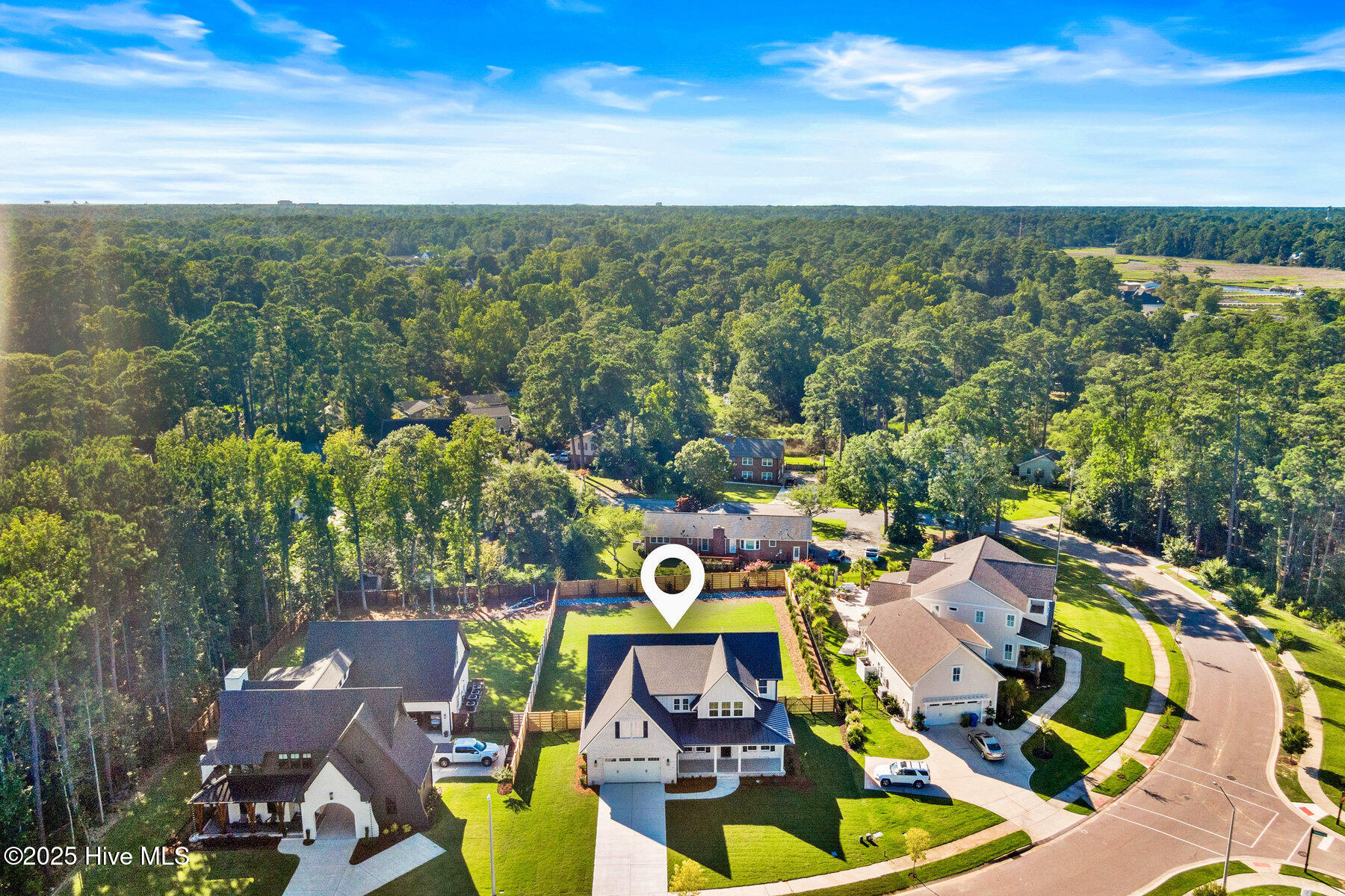 404 E Blackbeard Road