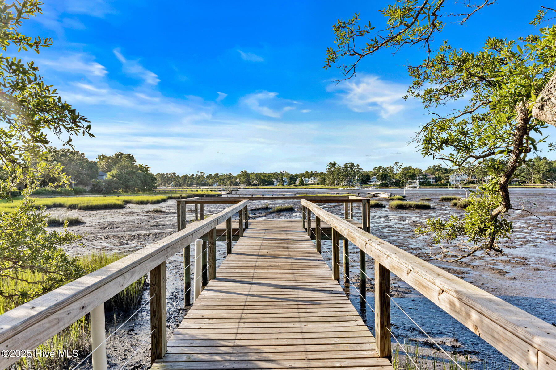 404 E Blackbeard Road