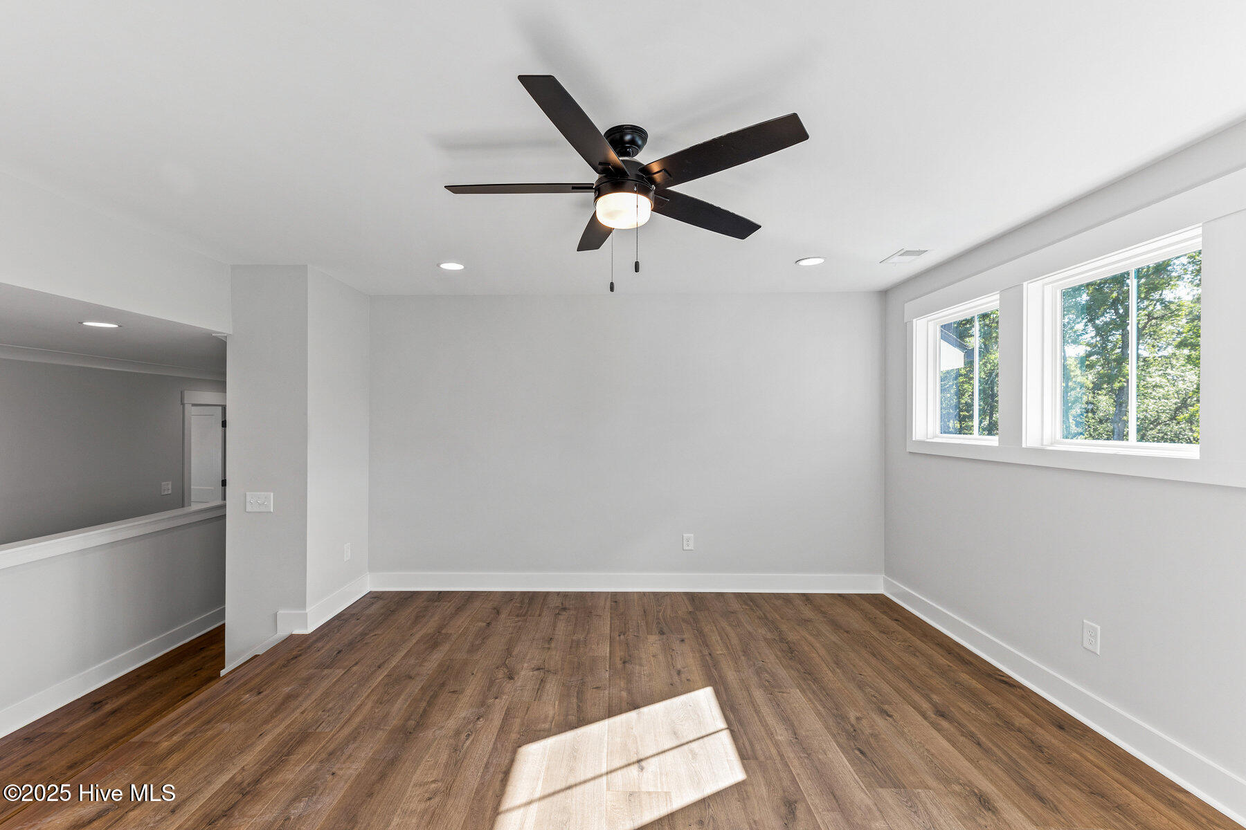 404 E Blackbeard Road