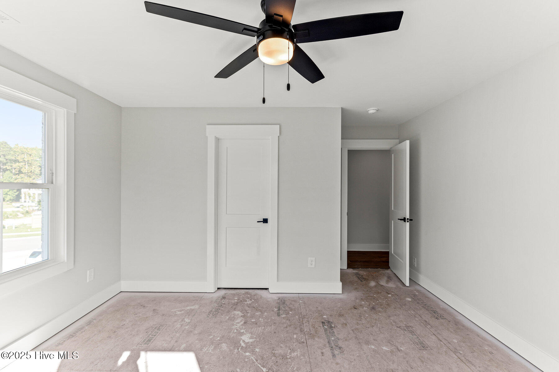 404 E Blackbeard Road