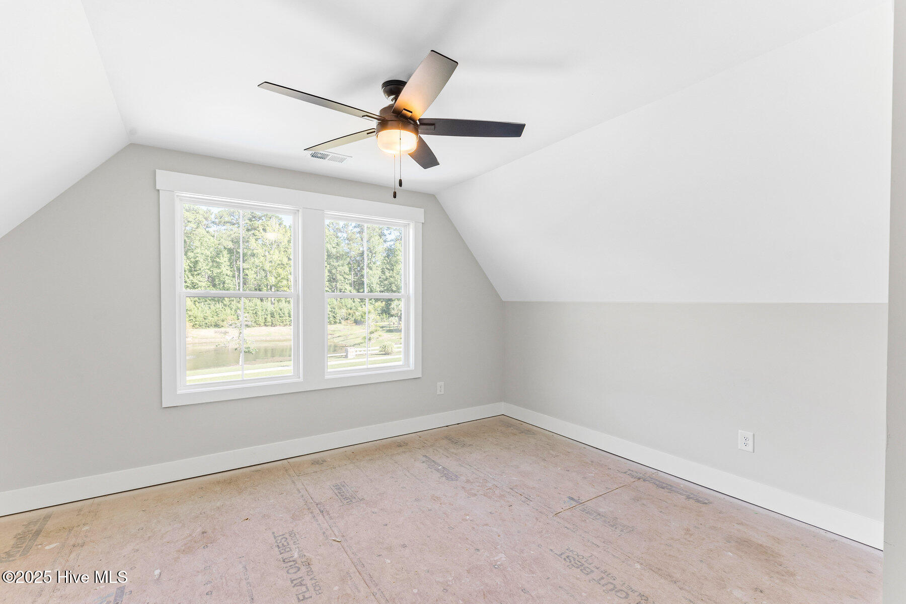 404 E Blackbeard Road