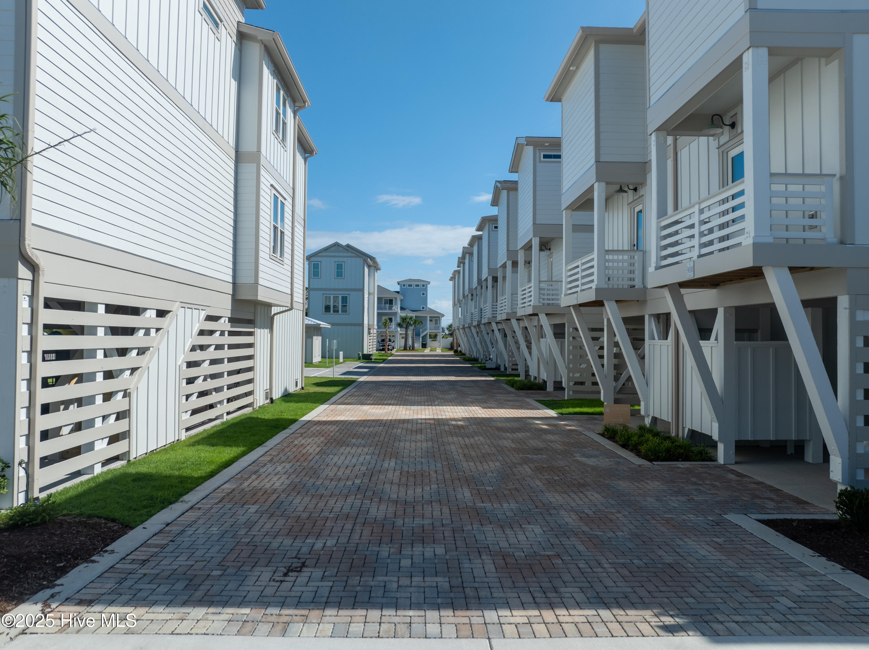 904 Second Street S, Unit 2