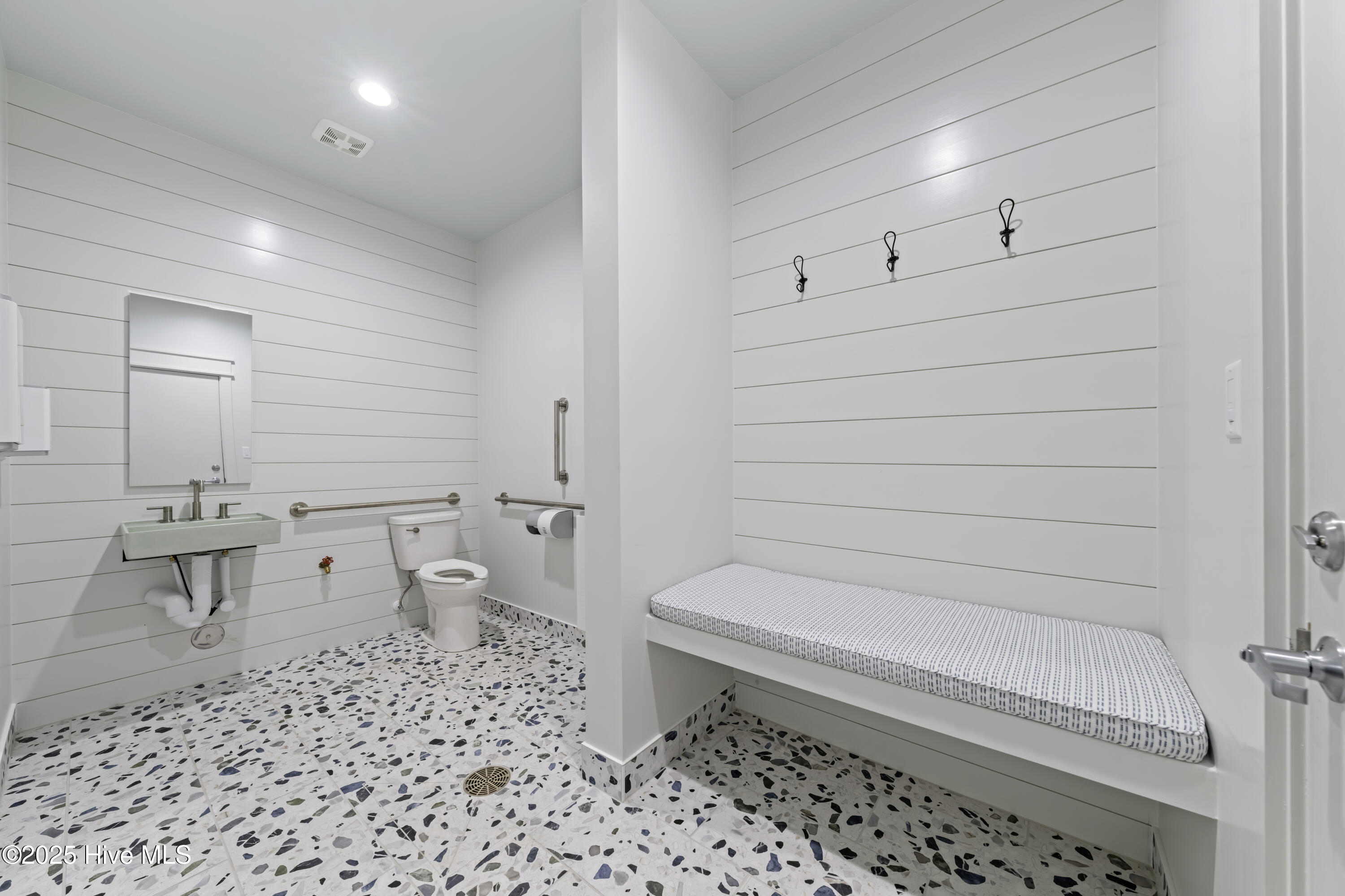 904 Second Street S, Unit 2
