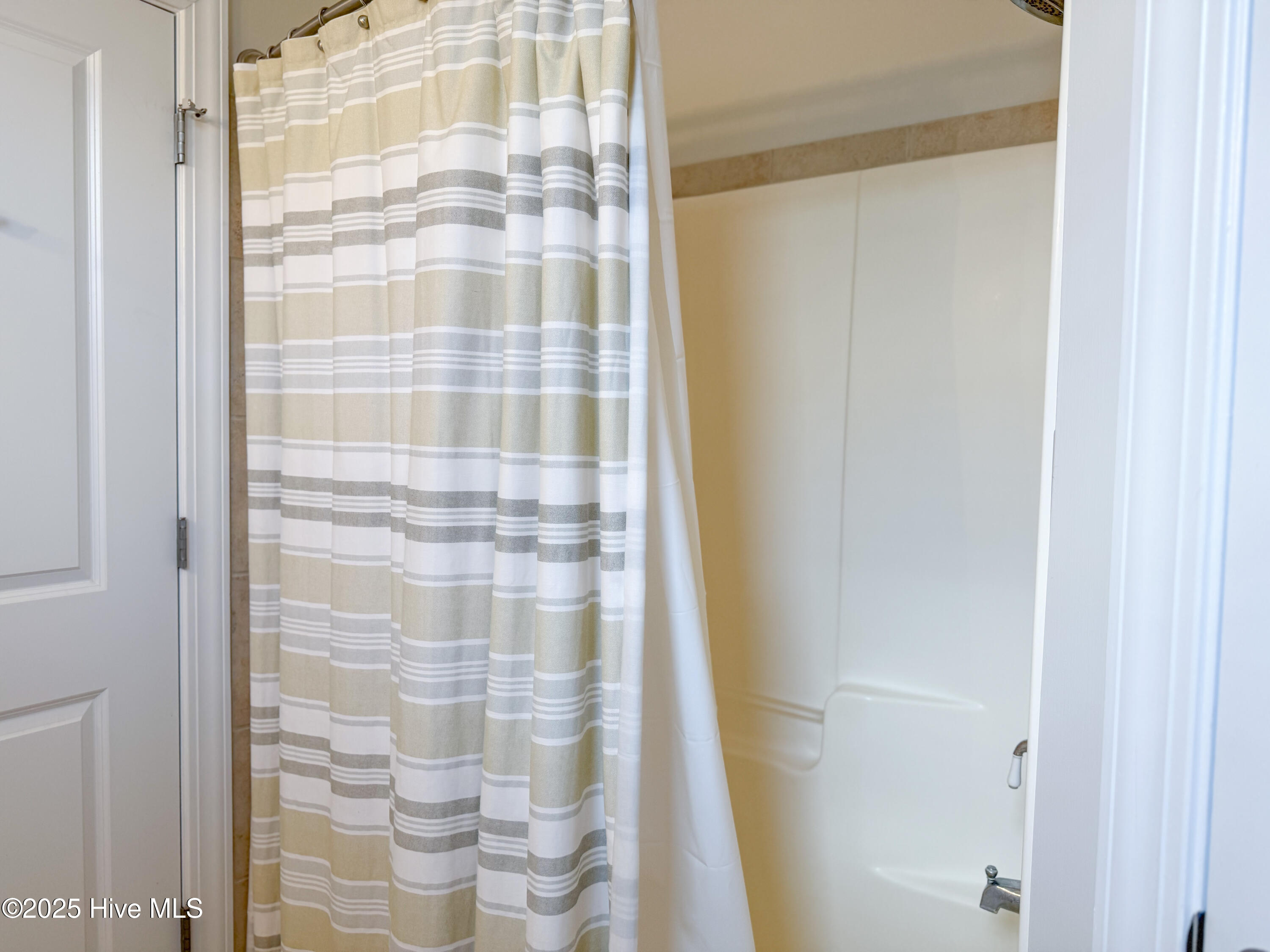 606 Tennessee Avenue Unit 2