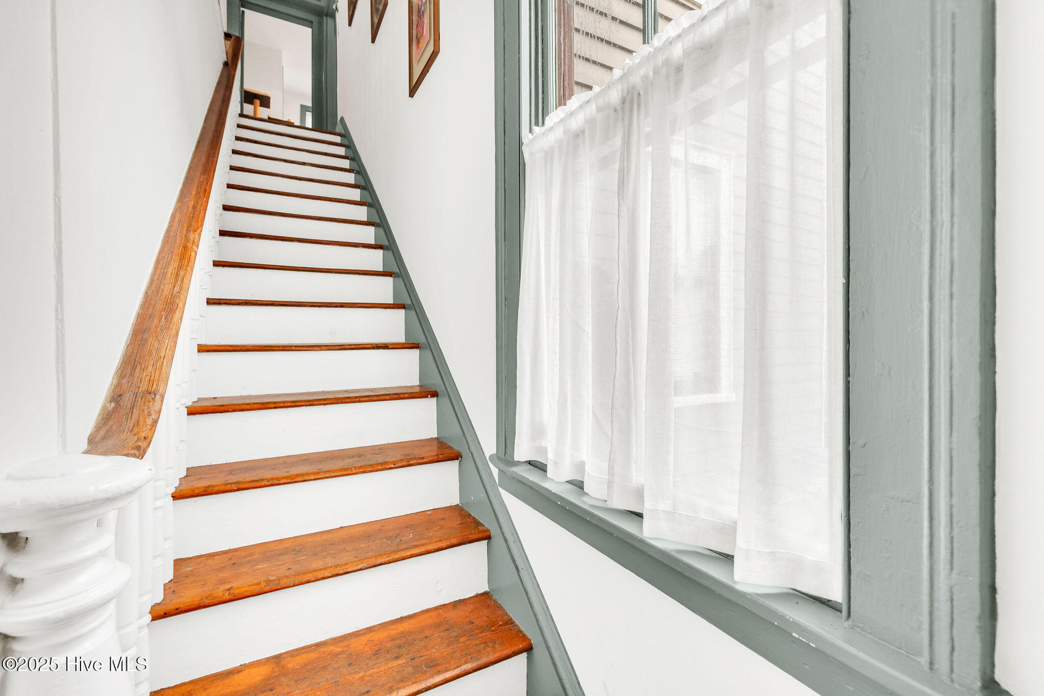114 N 8th Street