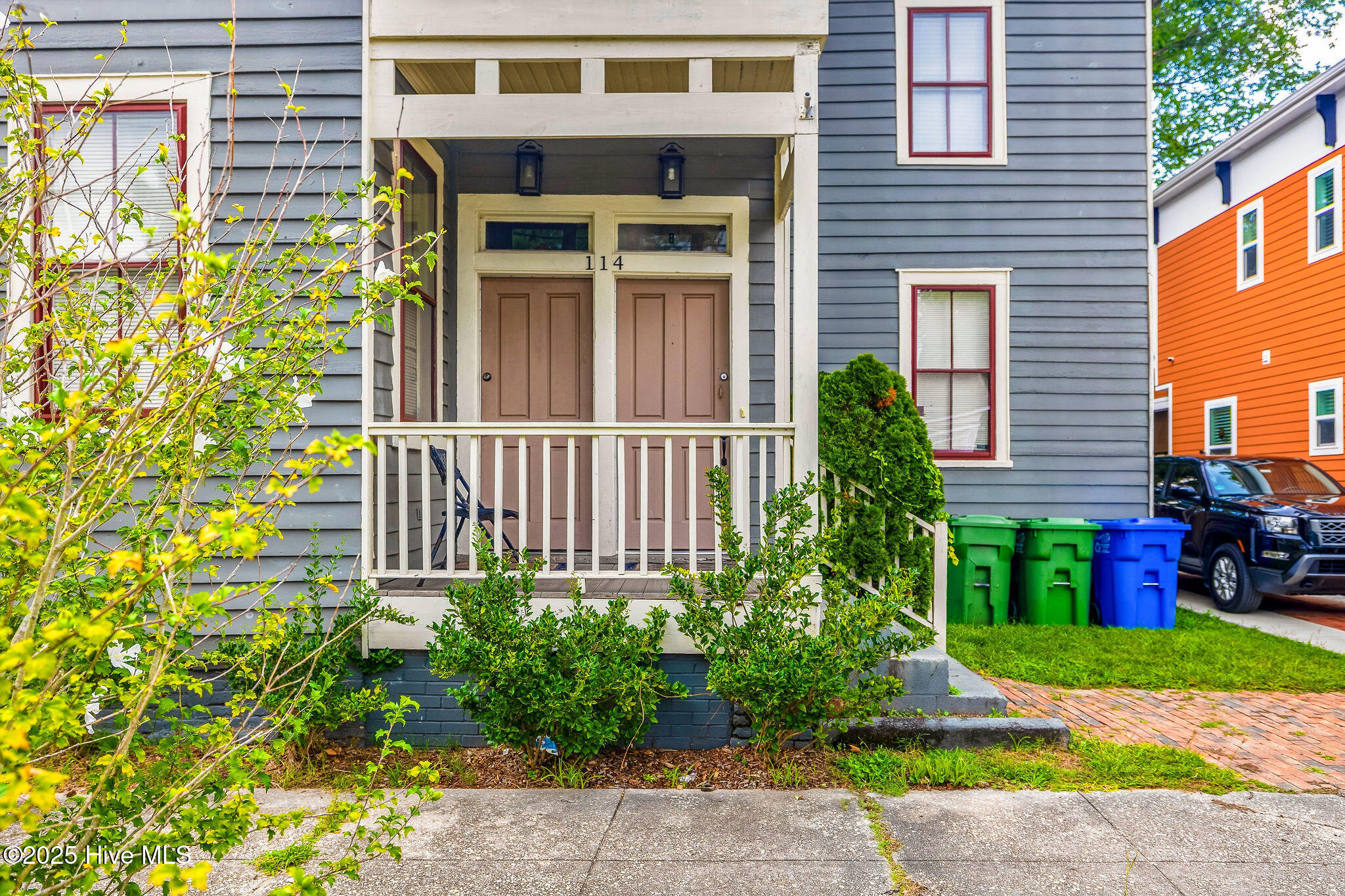 114 N 8th Street
