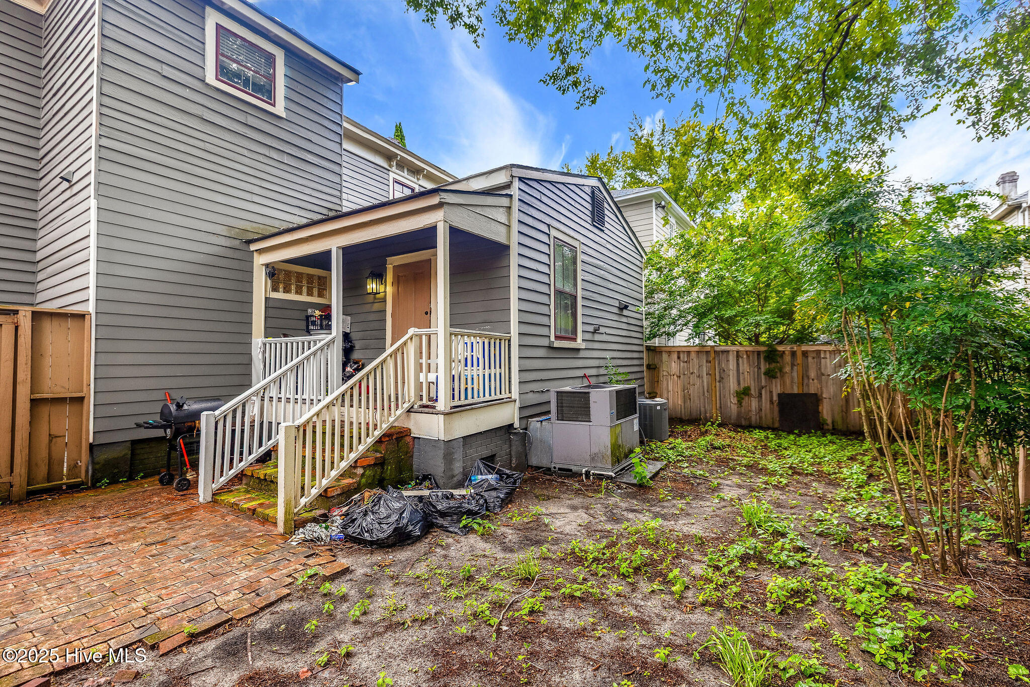 114 N 8th Street
