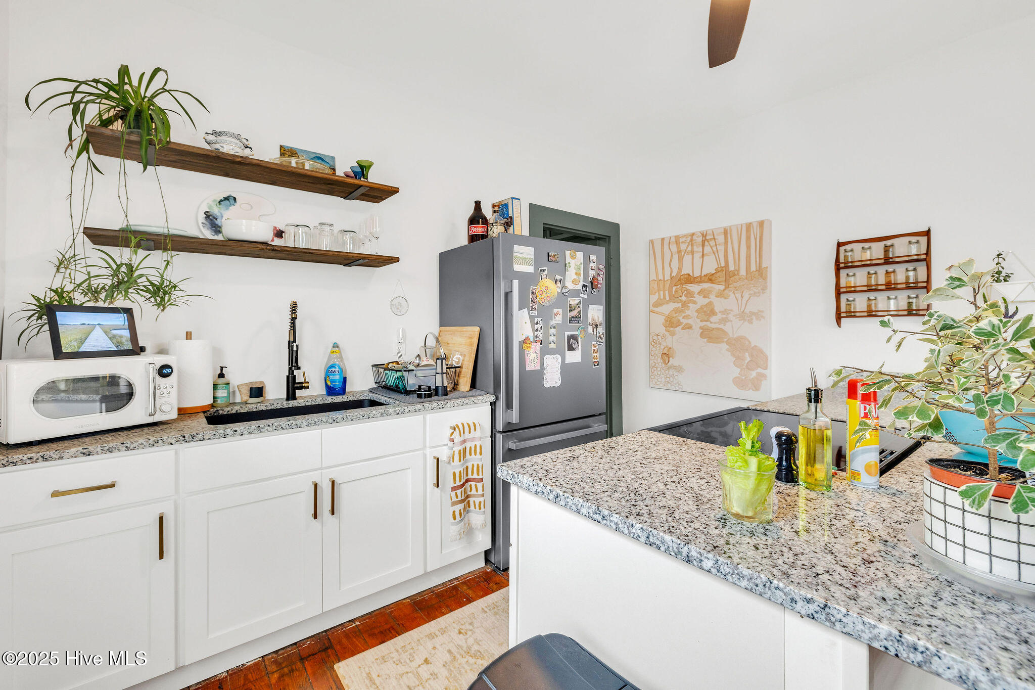 114 N 8th Street