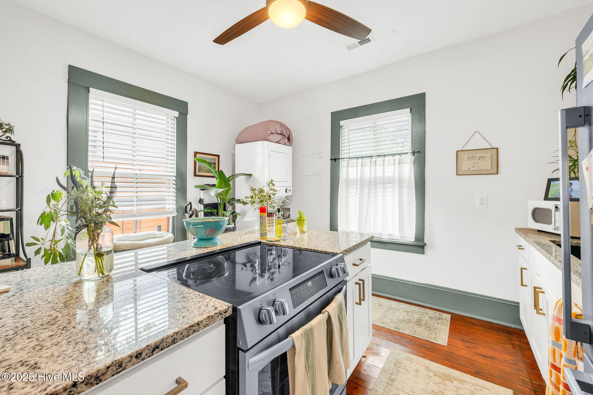 114 N 8th Street