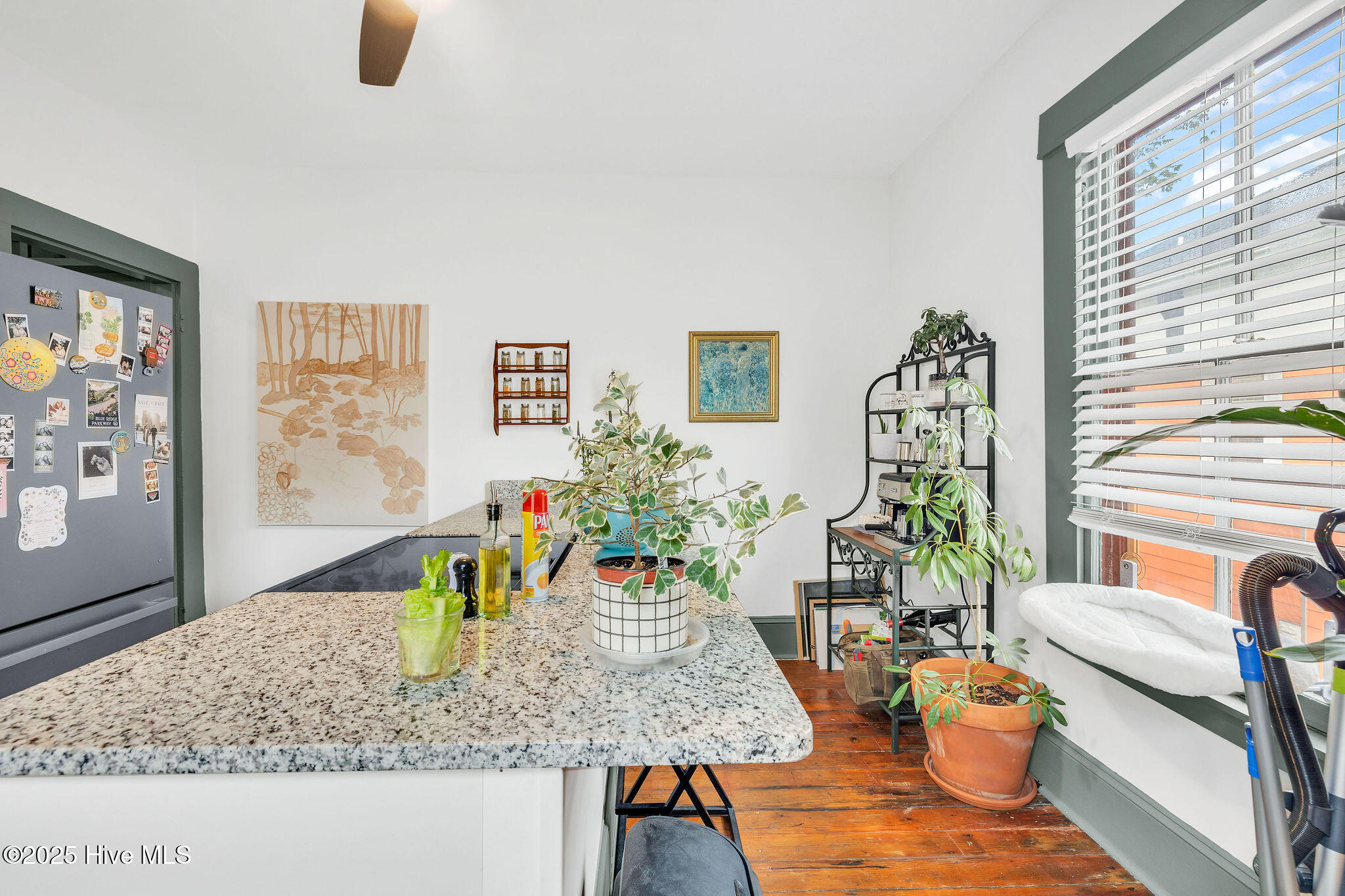 114 N 8th Street