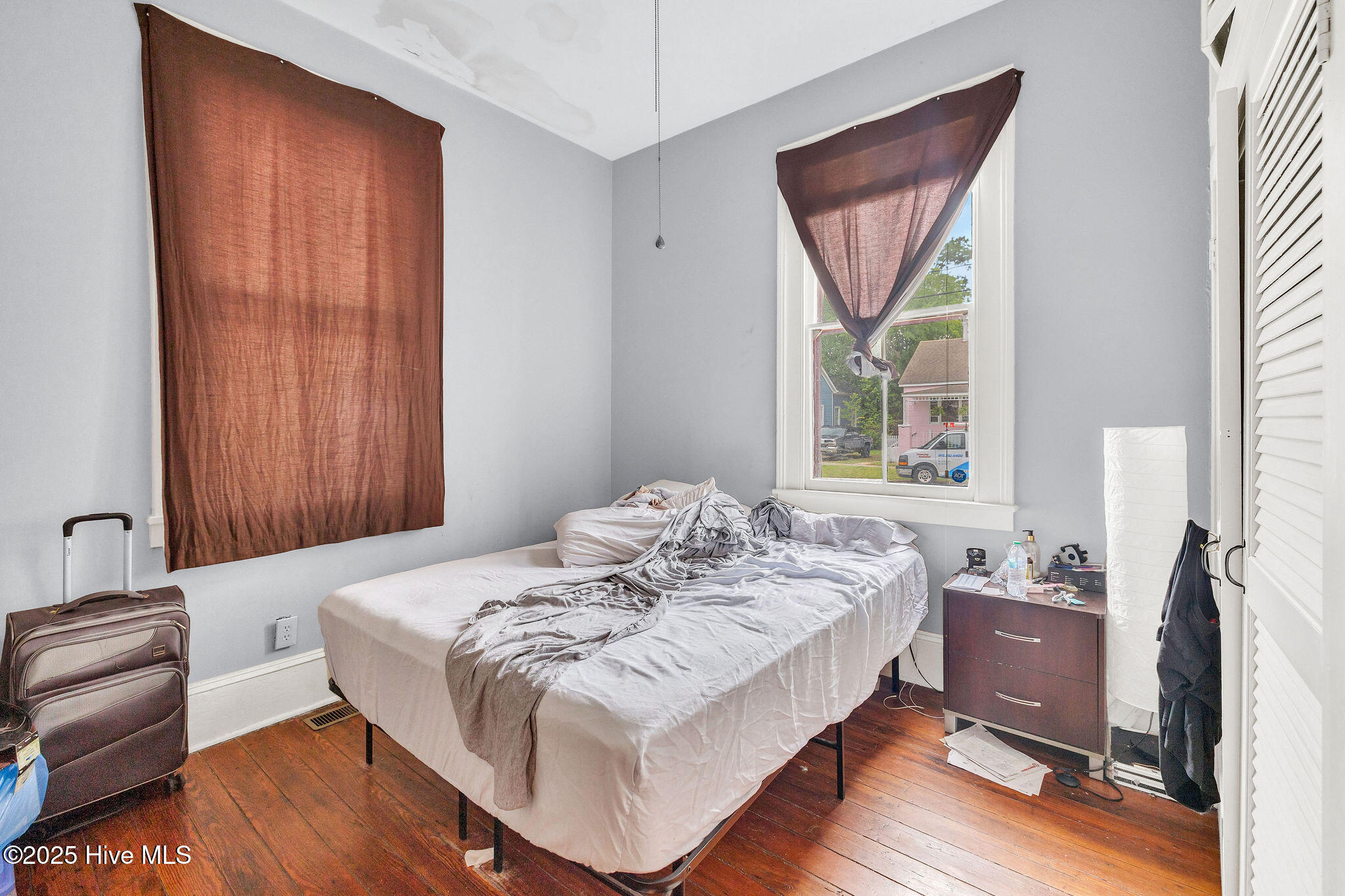 114 N 8th Street