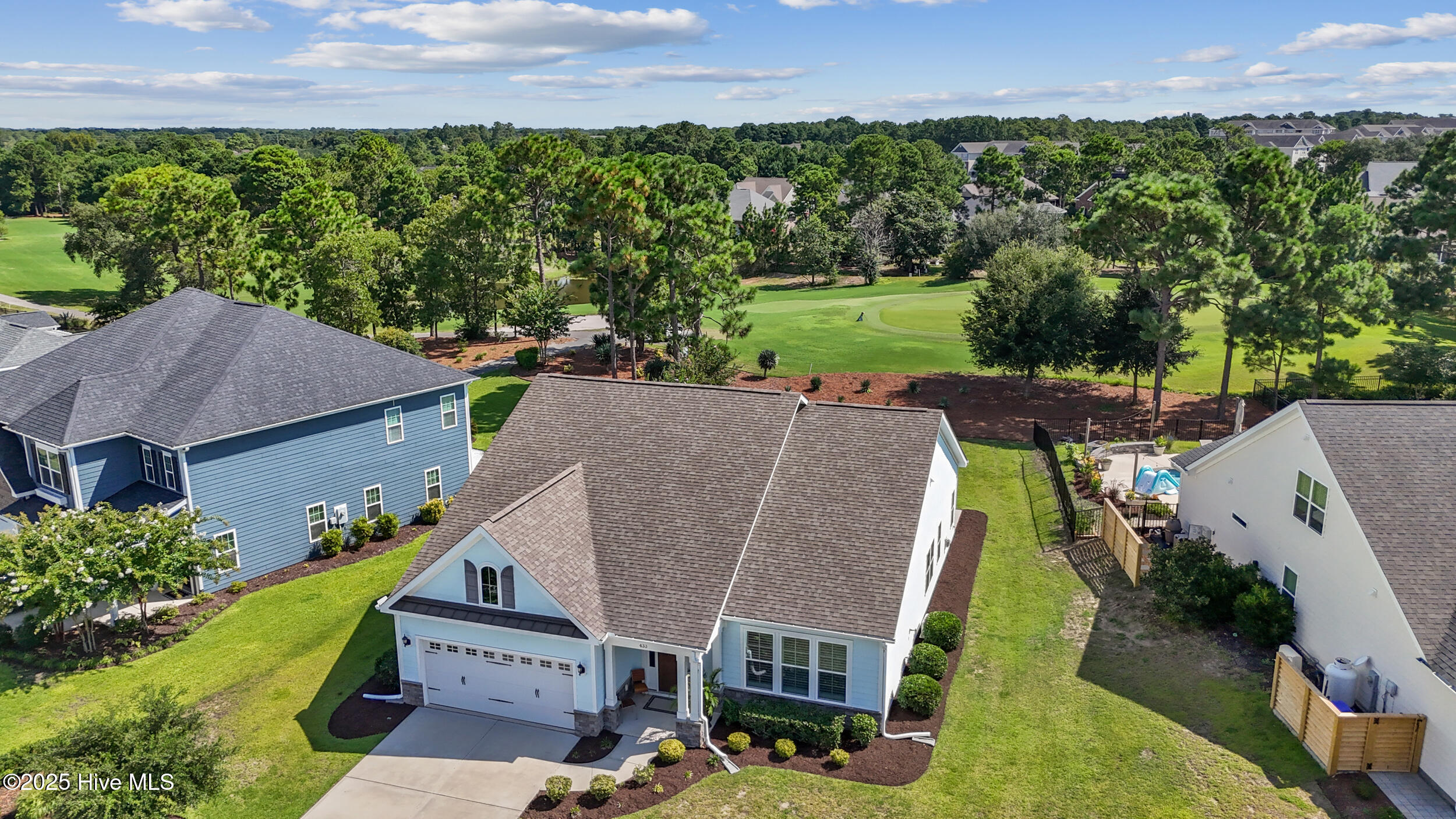 433 Island End Court