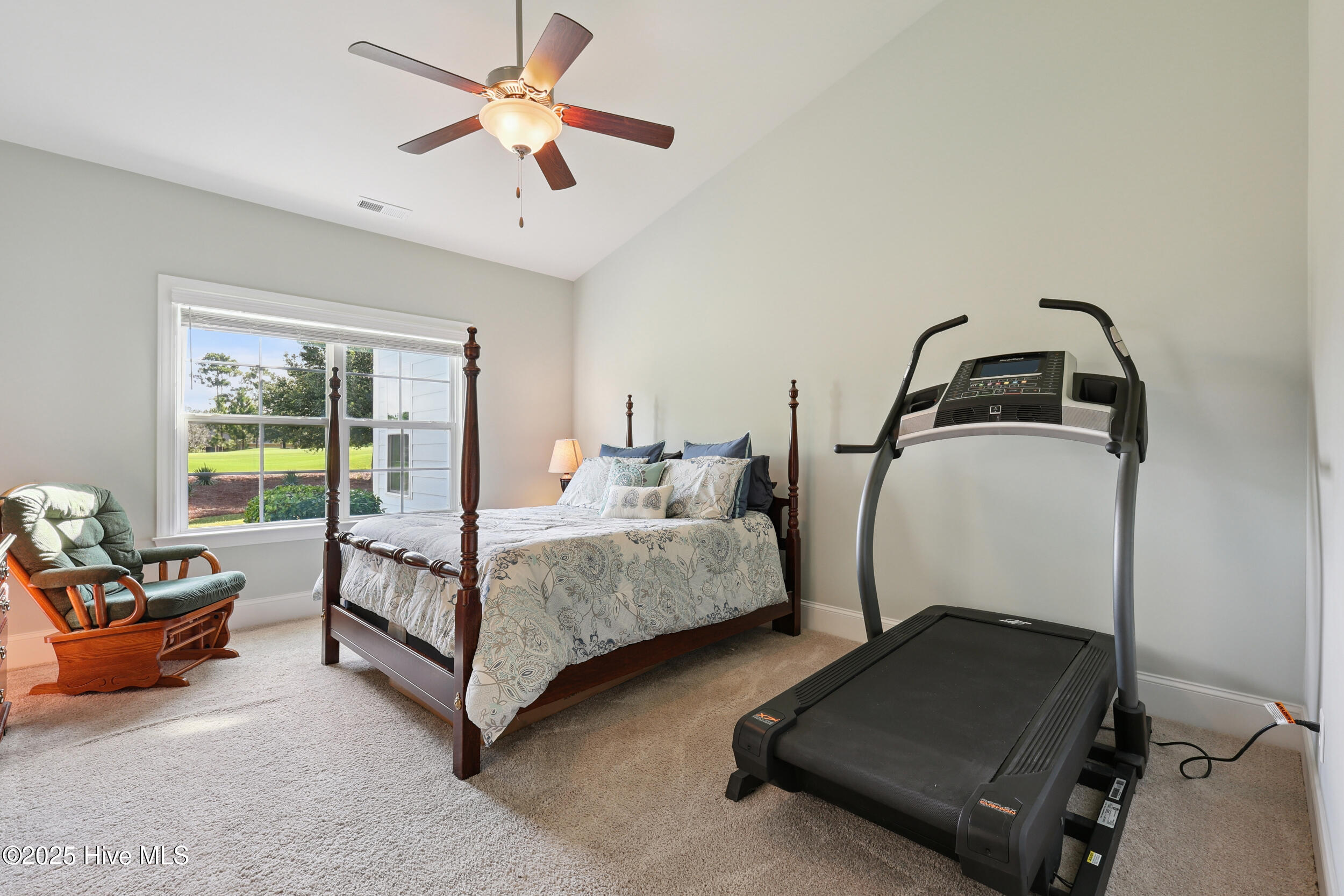 433 Island End Court